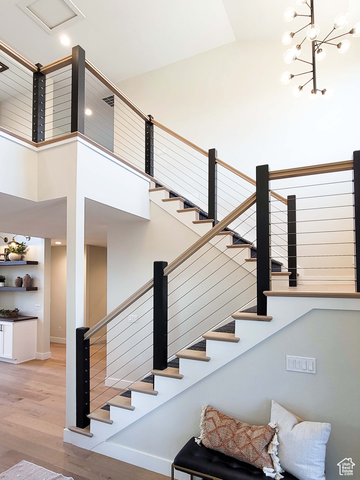 HIDEOUT CANYON - Residential