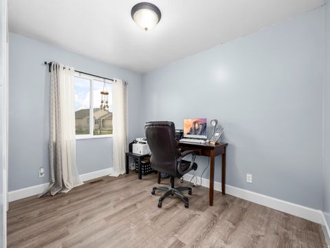 Tiny photo for 916 W 675 N, Tremonton, UT 84337 (MLS # 2128762)