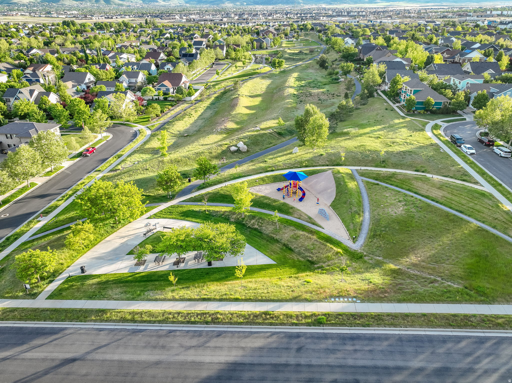 DAYBREAK - Residential