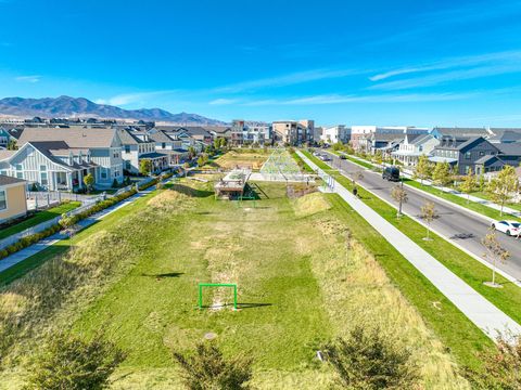 Tiny photo for 4366 W DEGRAY DR S, South Jordan, UT 84009 (MLS # 2129462)