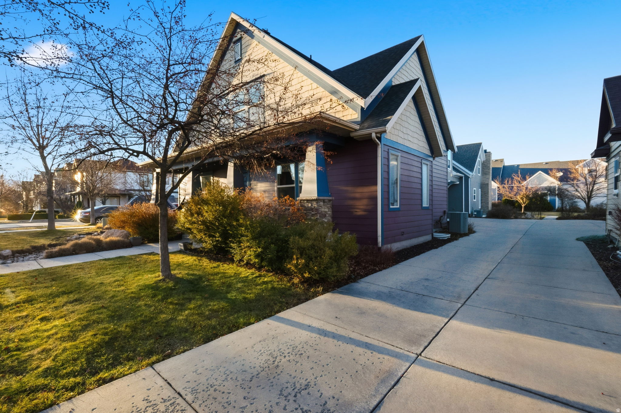 DAYBREAK - Residential