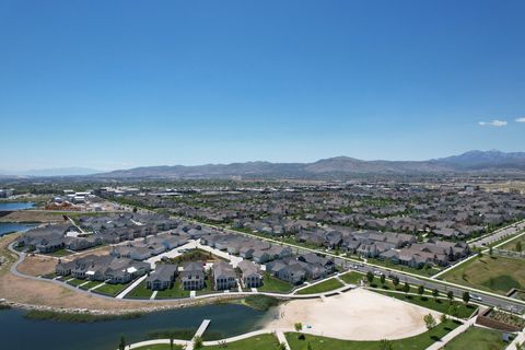 Tiny photo for 4366 W DEGRAY DR S, South Jordan, UT 84009 (MLS # 2129462)
