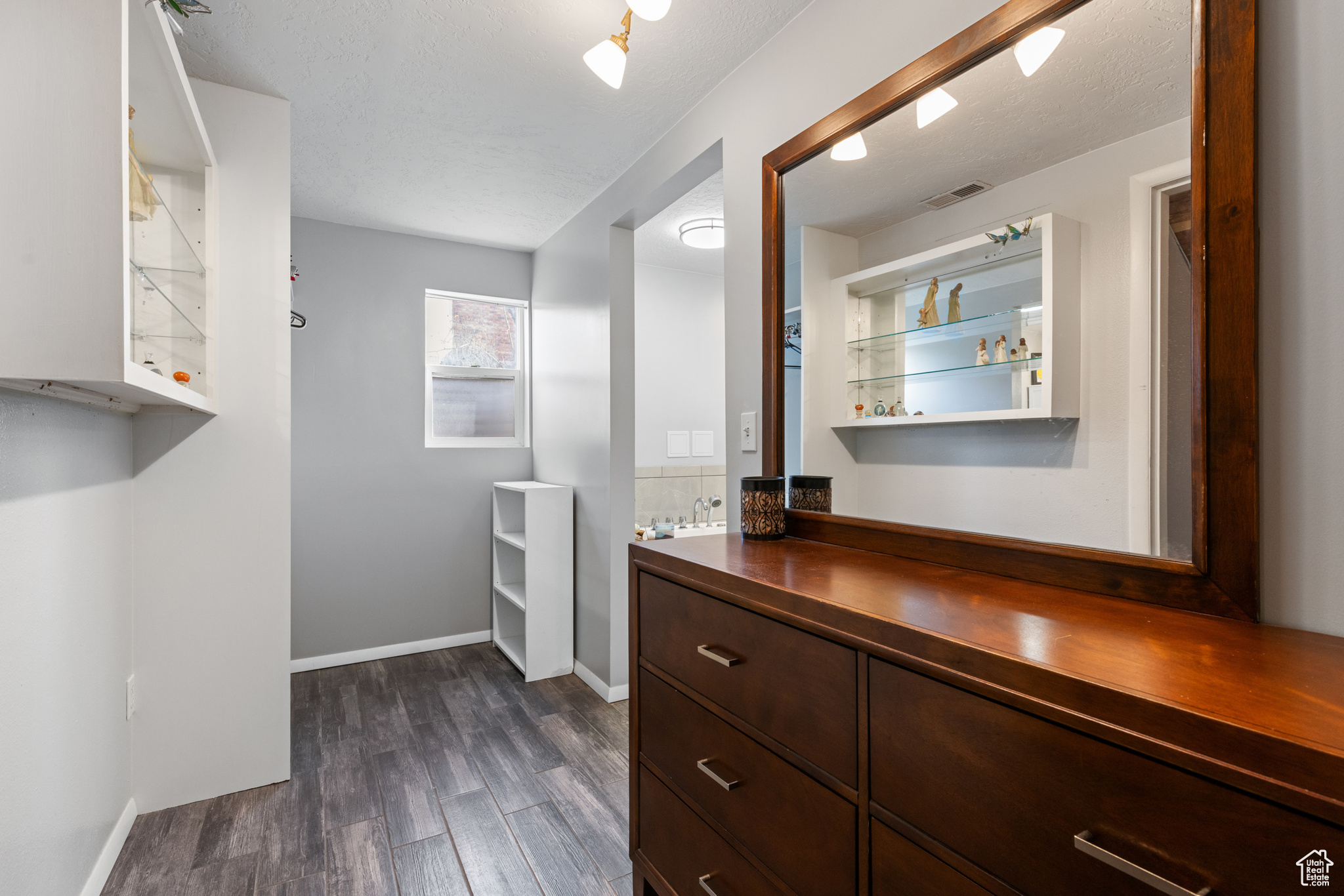 594 E 200, Clearfield, Utah image 38