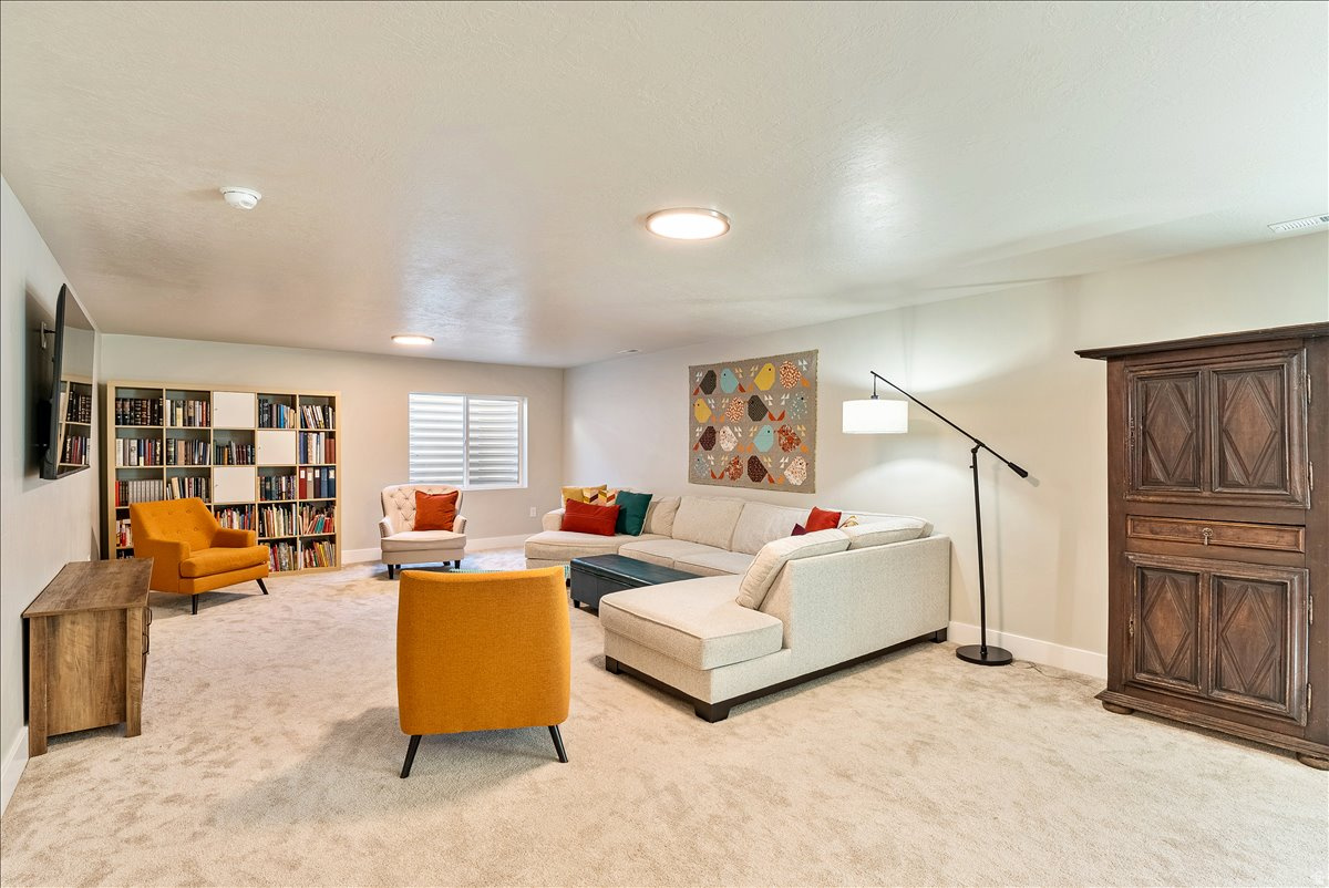 OVERLAKE ESTATES - Residential