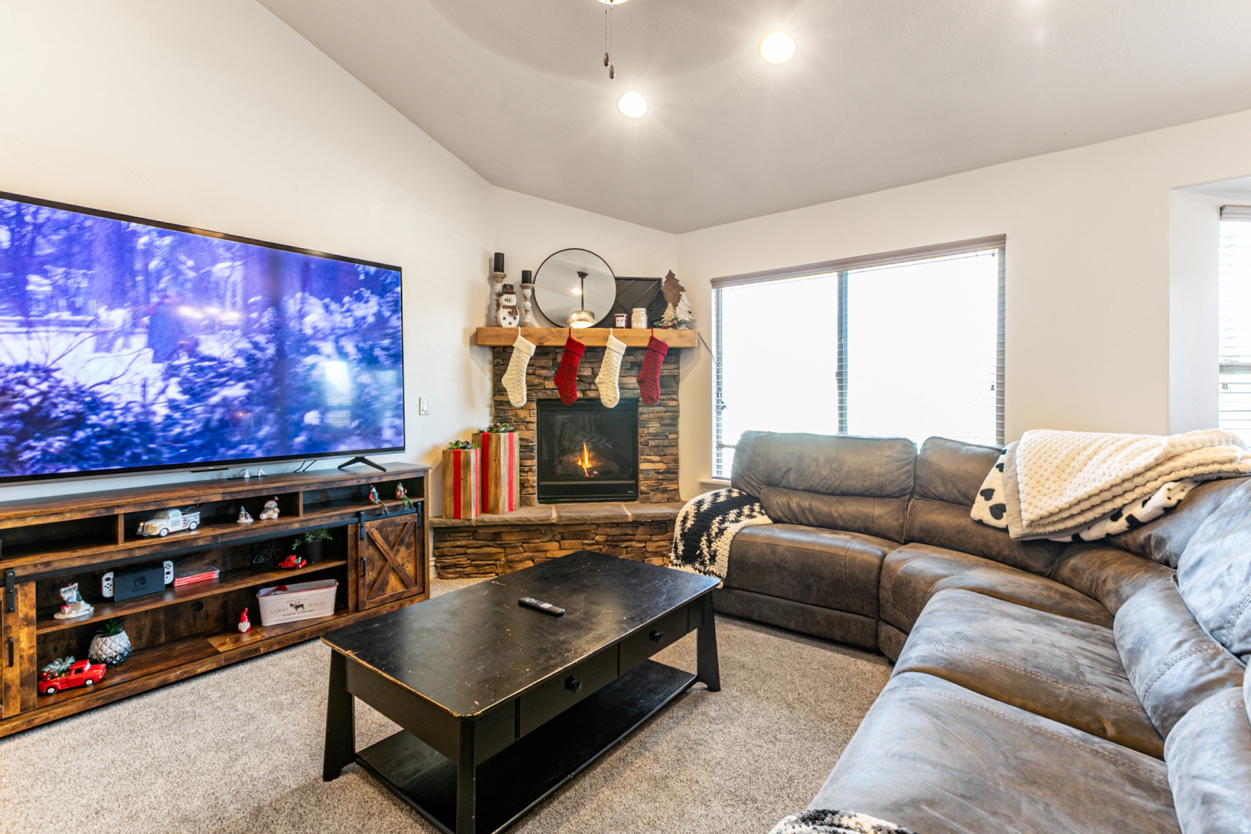 BLOSSOM MEADOWS - Residential