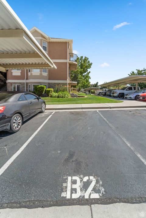 Tiny photo for 3821 S KINGSBURY LN W #B2, West Valley City, UT 84119 (MLS # 2100552)