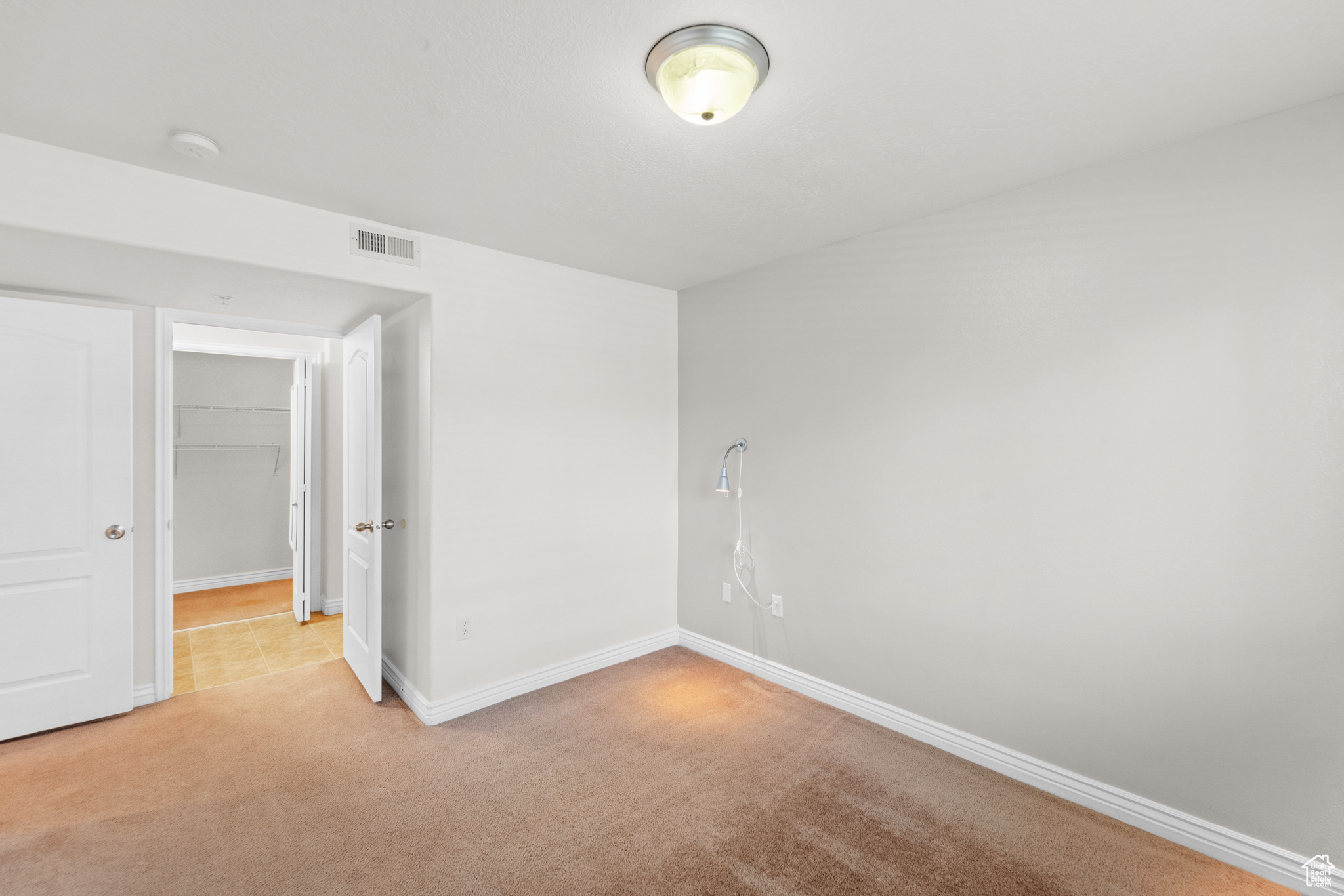 KINGSPOINTE - Residential