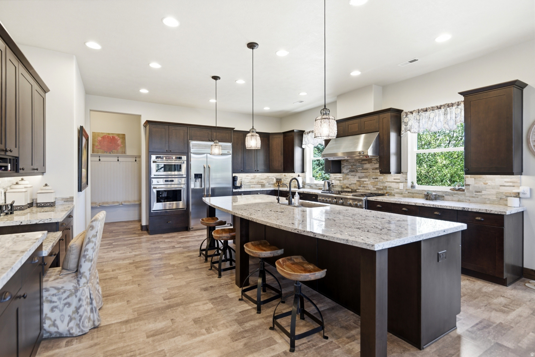 EAST CREEK - Residential