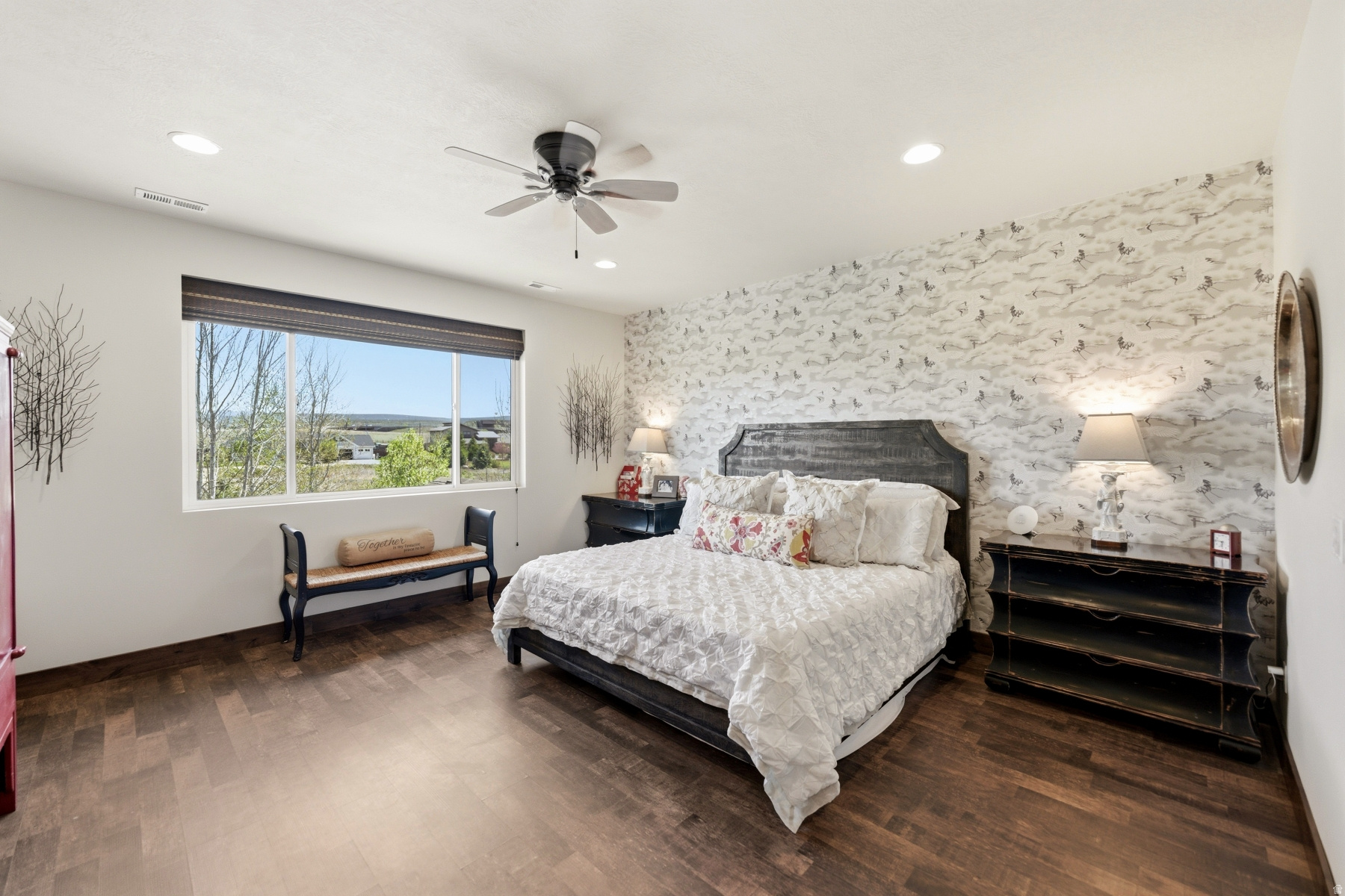 EAST CREEK - Residential