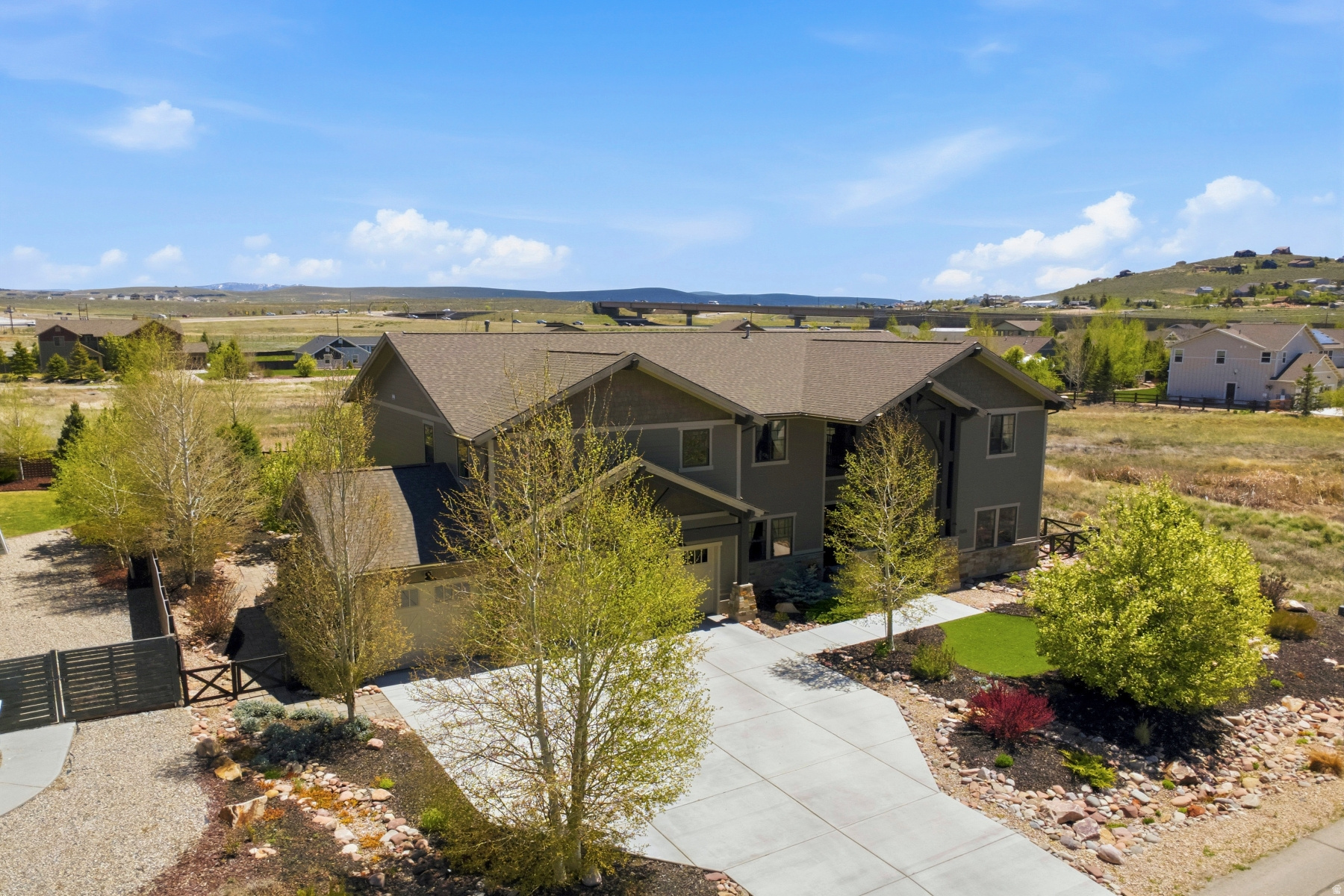 EAST CREEK - Residential