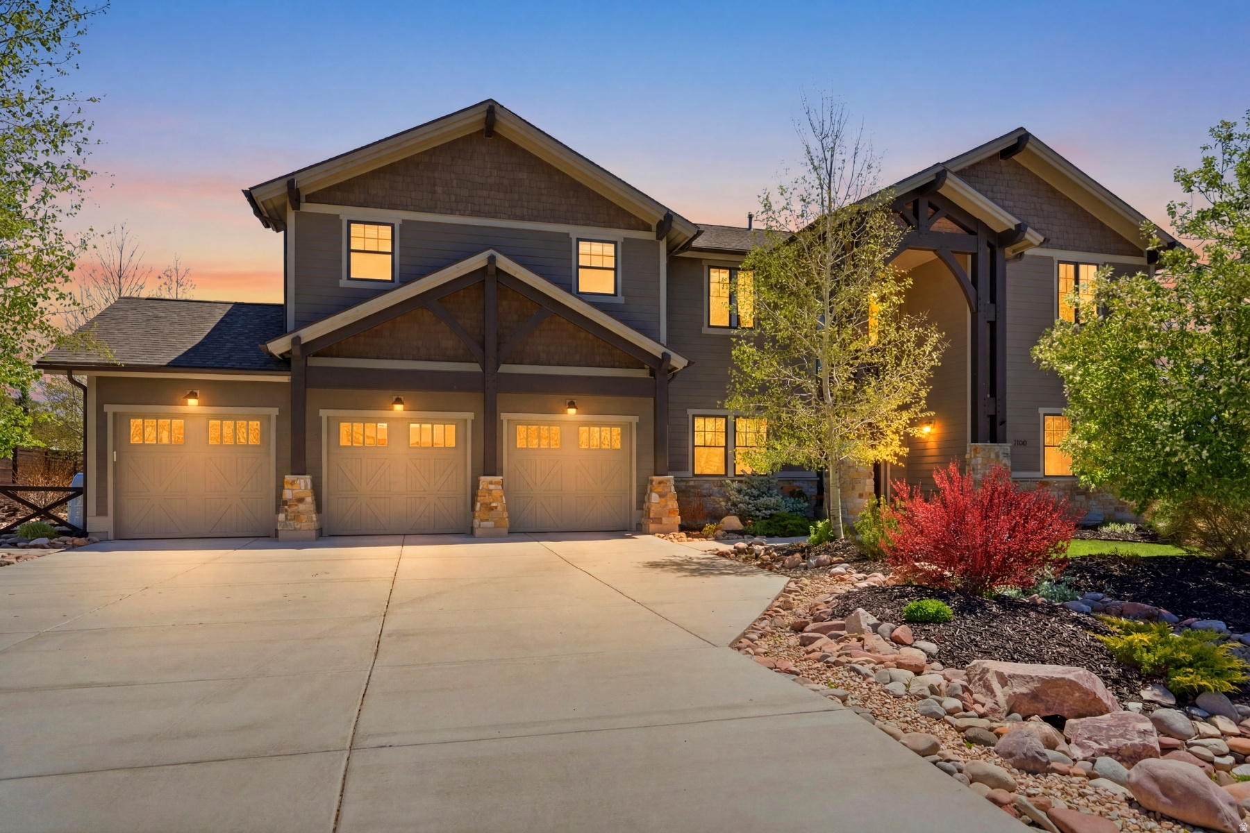 EAST CREEK - Residential