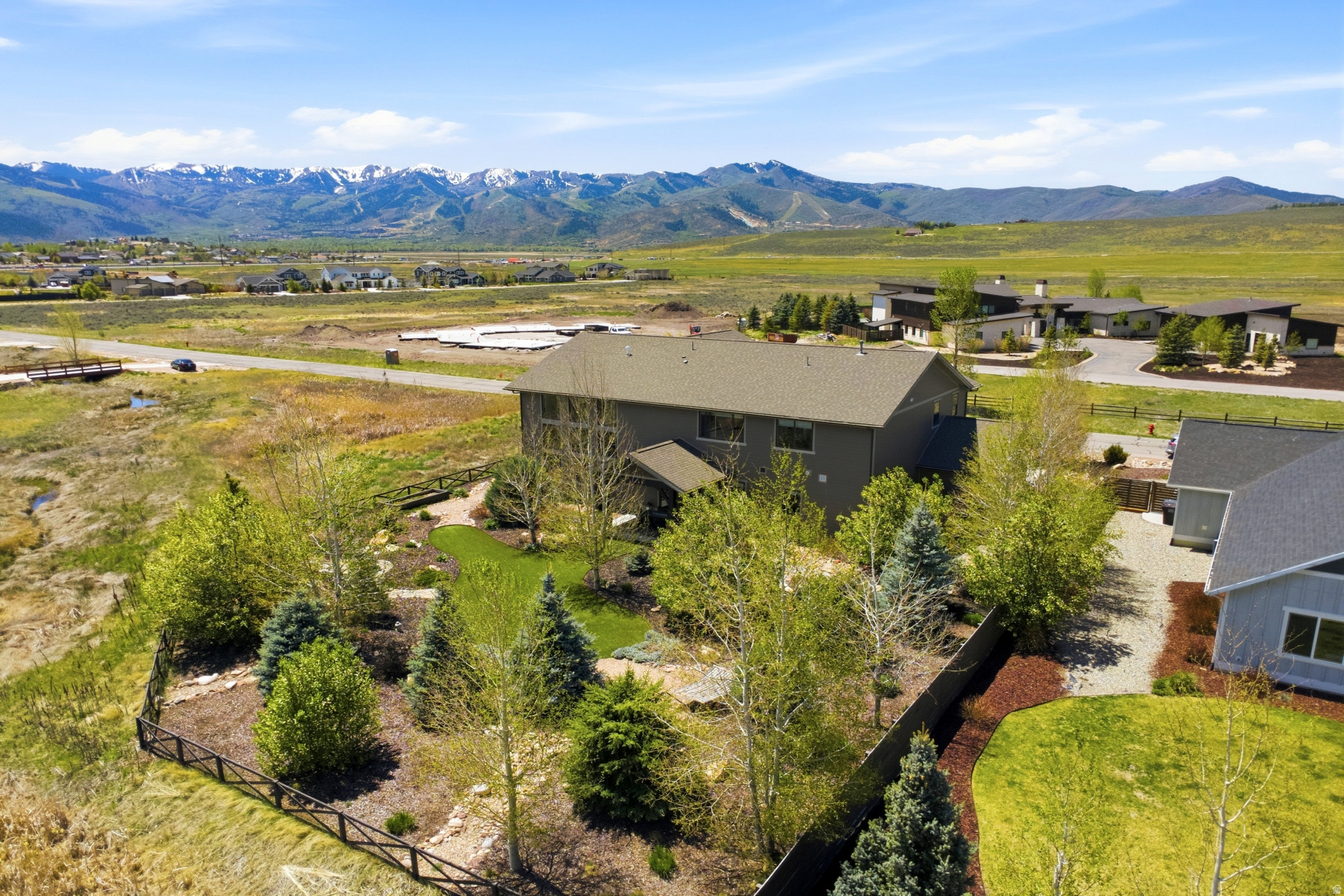 EAST CREEK - Residential