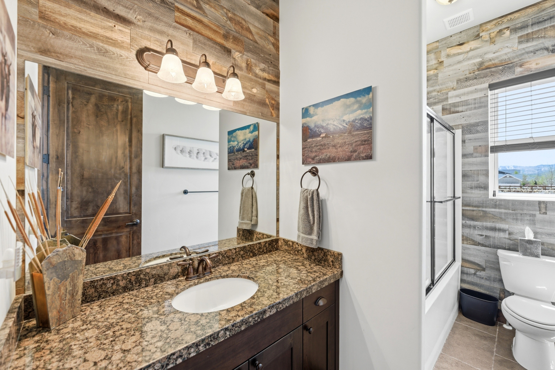 EAST CREEK - Residential