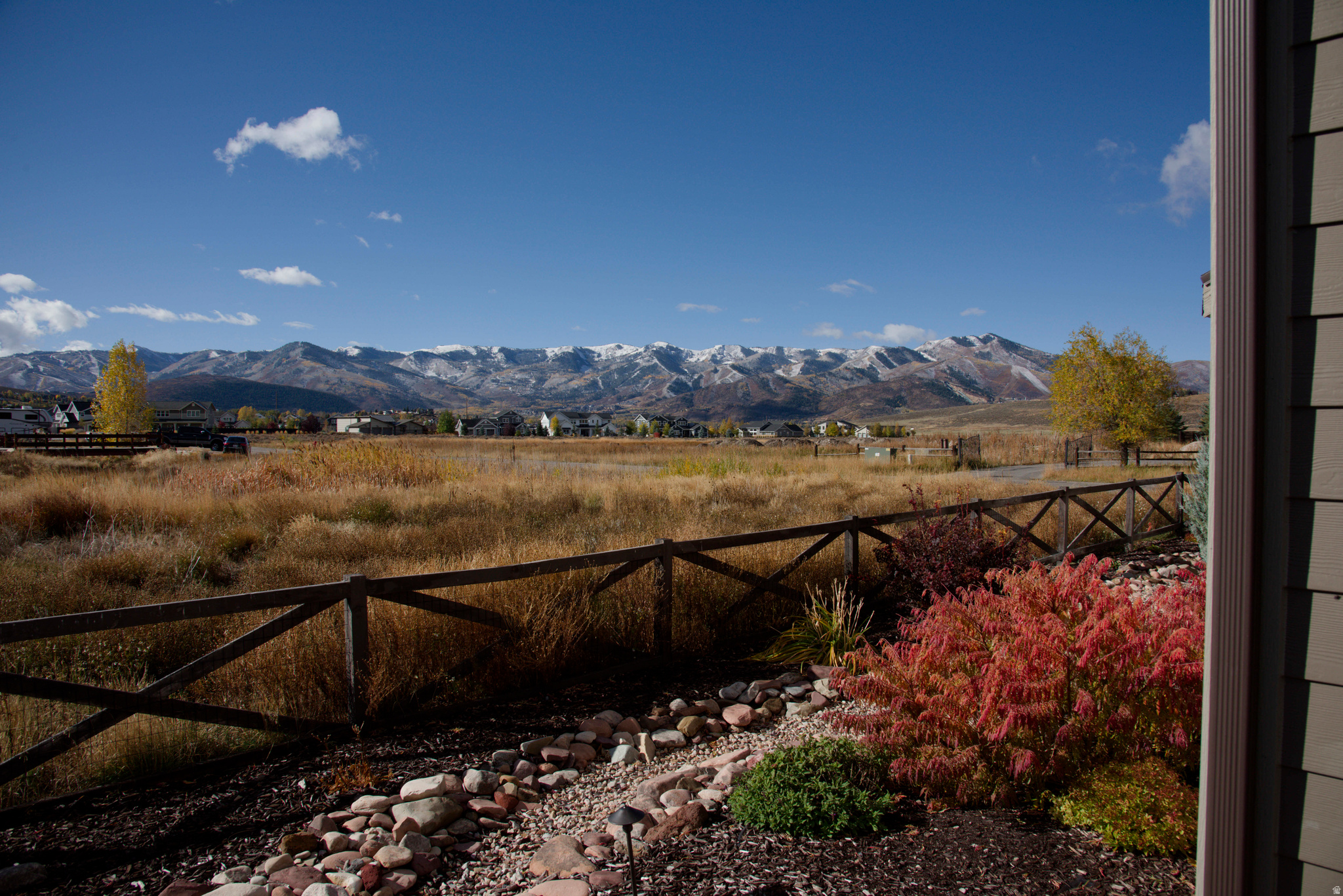 EAST CREEK - Residential