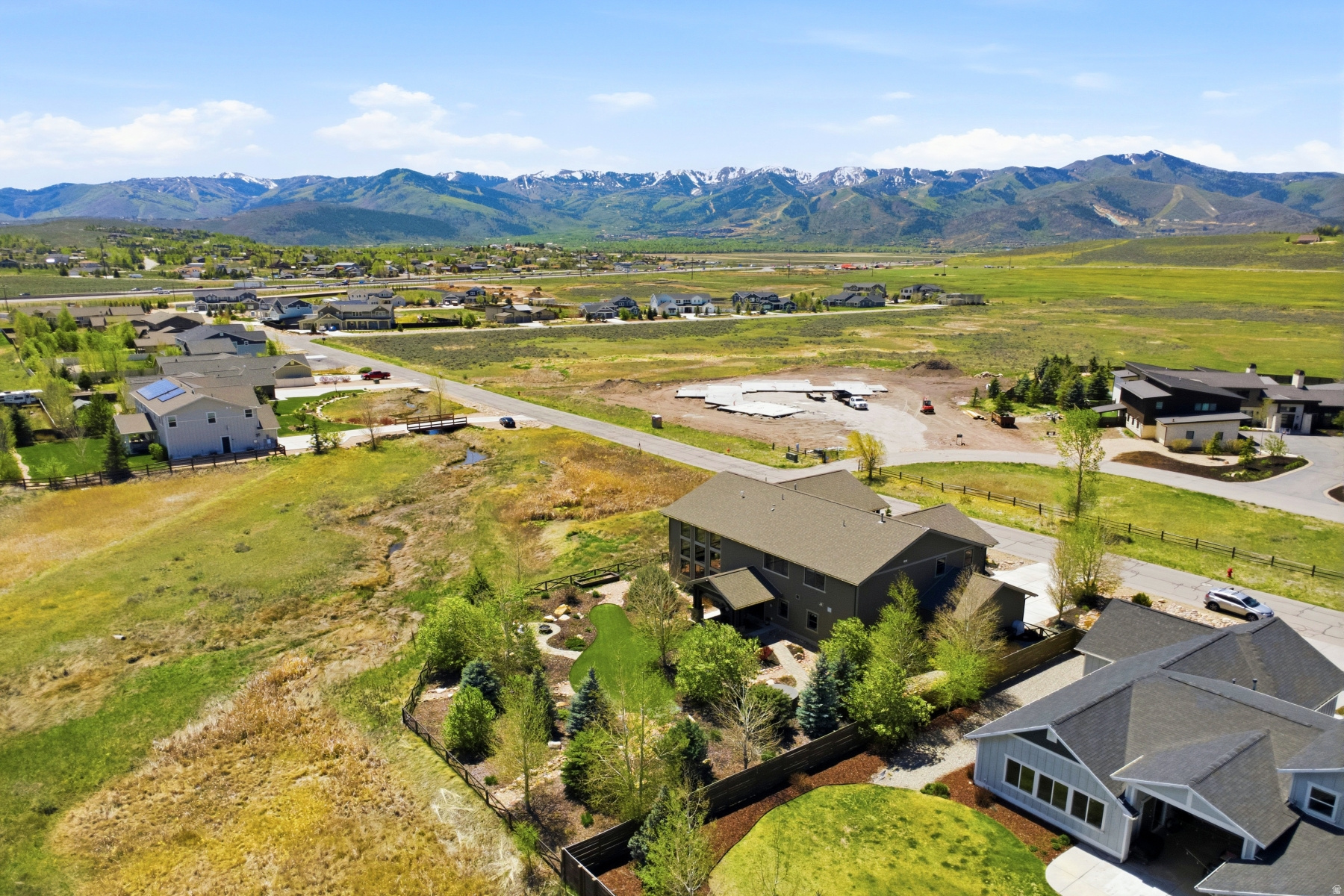 EAST CREEK - Residential