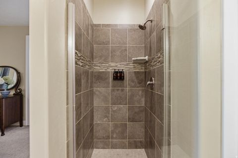 Tiny photo for 4981 N ESCAPES DR, Saint George, UT 84770 (MLS # 2134924)