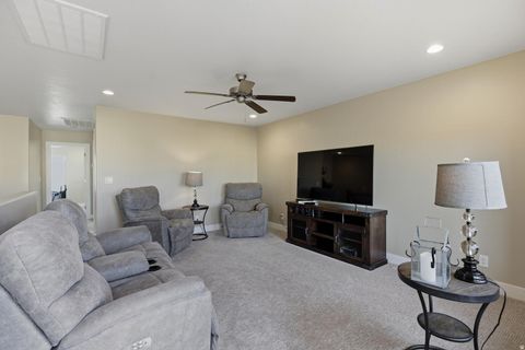 Tiny photo for 4981 N ESCAPES DR, Saint George, UT 84770 (MLS # 2134924)