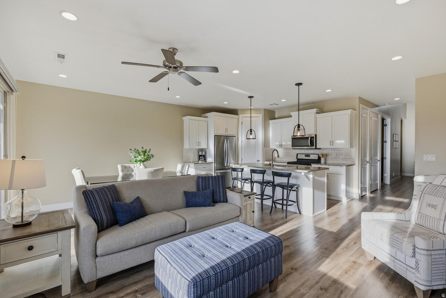 ESCAPES AT THE LEDGES PH 2 - Residential