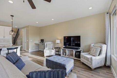 Tiny photo for 4981 N ESCAPES DR, Saint George, UT 84770 (MLS # 2134924)
