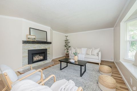 Tiny photo for 693 E 3100 N, North Ogden, UT 84414 (MLS # 2113048)