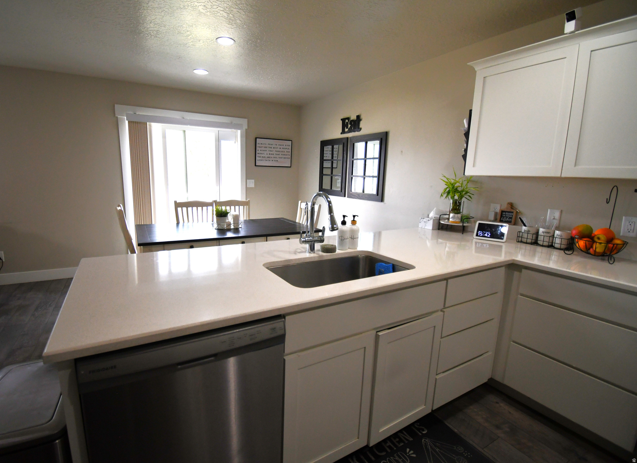 FOX HOLLOW ESTATES - Residential