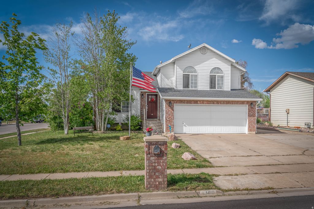 Photo of 1410 W 975 S, Clearfield, UT 84015 (MLS # 2156256)