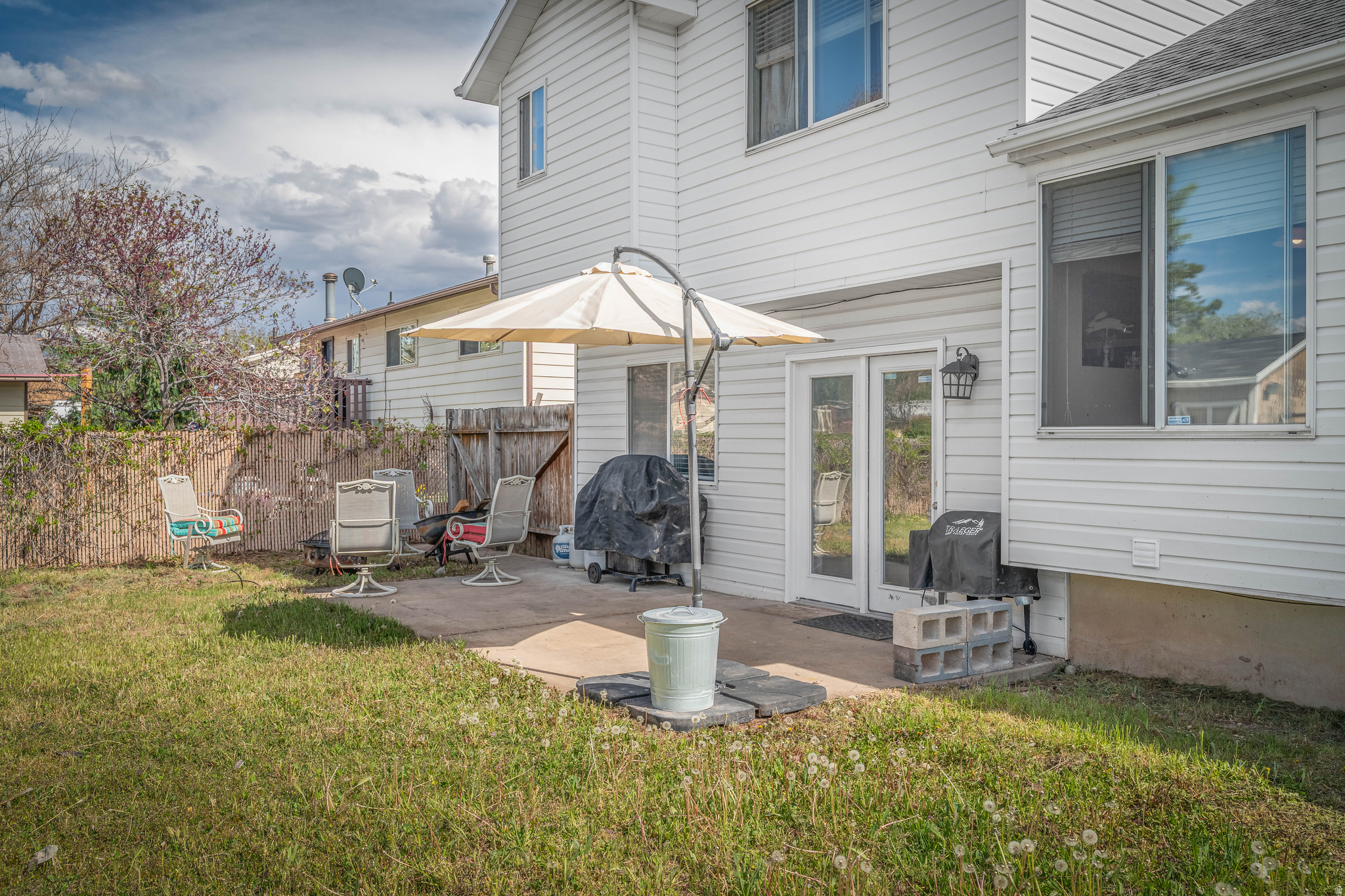 MEADOW PARK - Residential