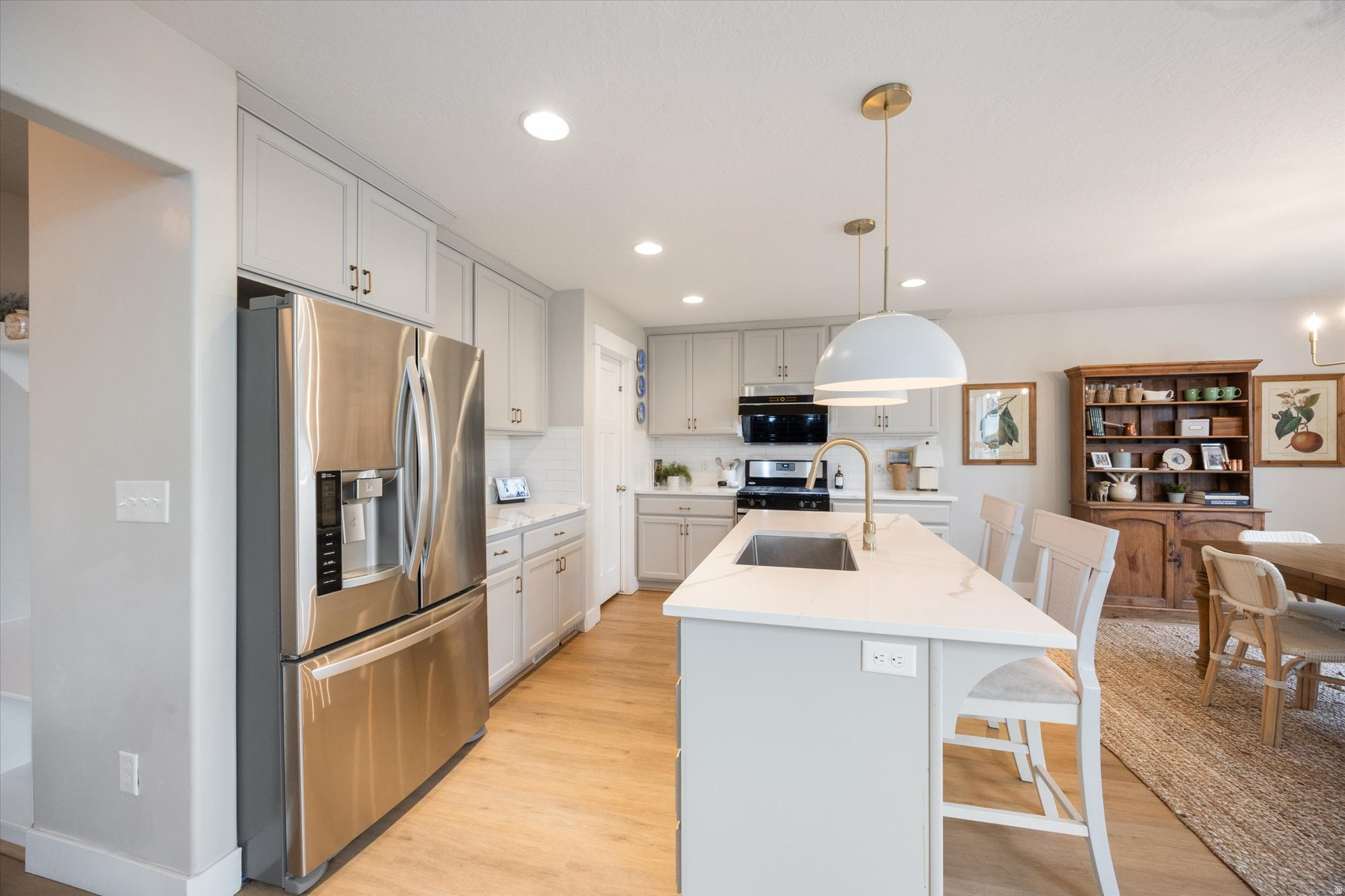 CANYON HILLS - Residential