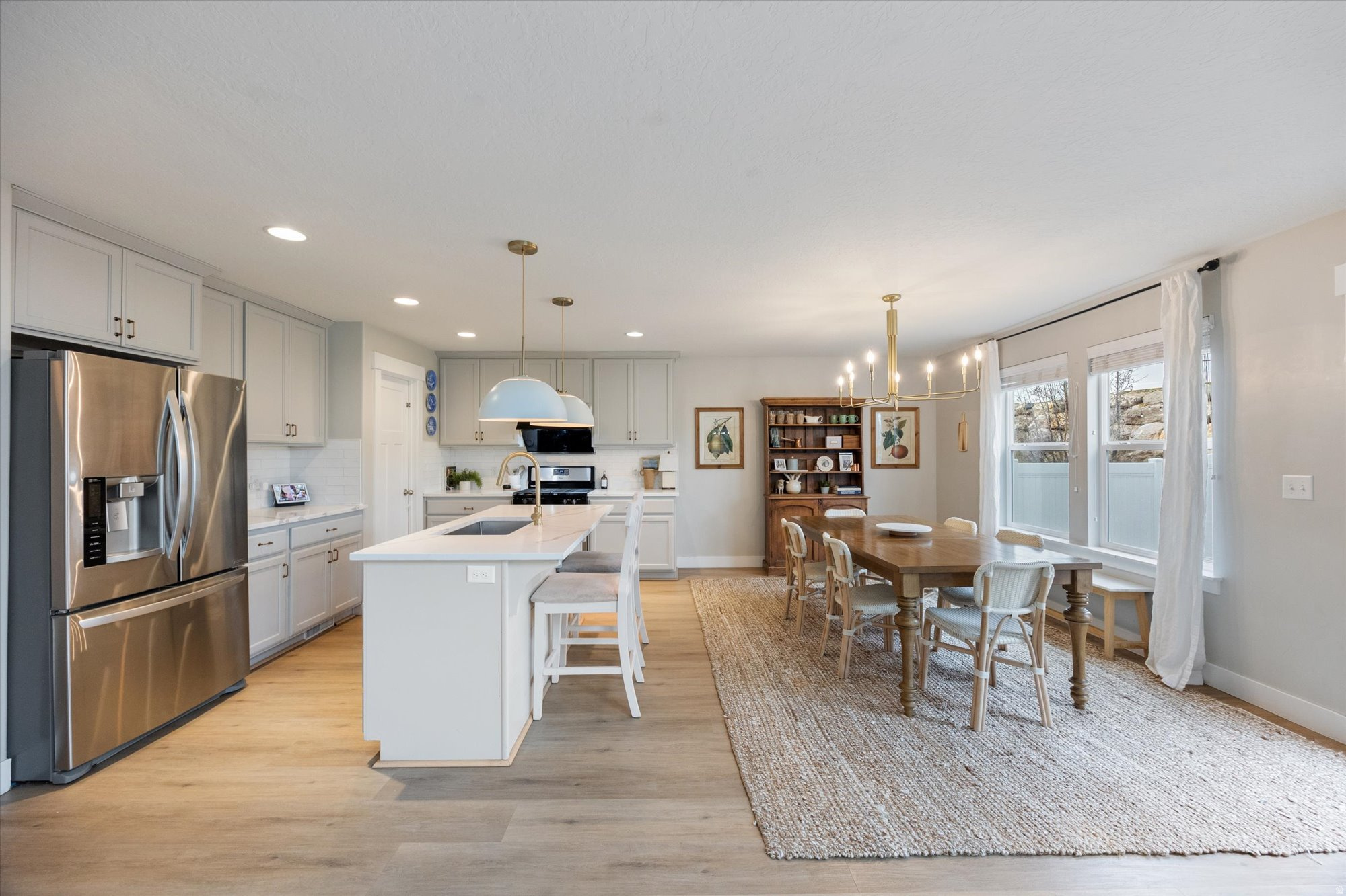 CANYON HILLS - Residential