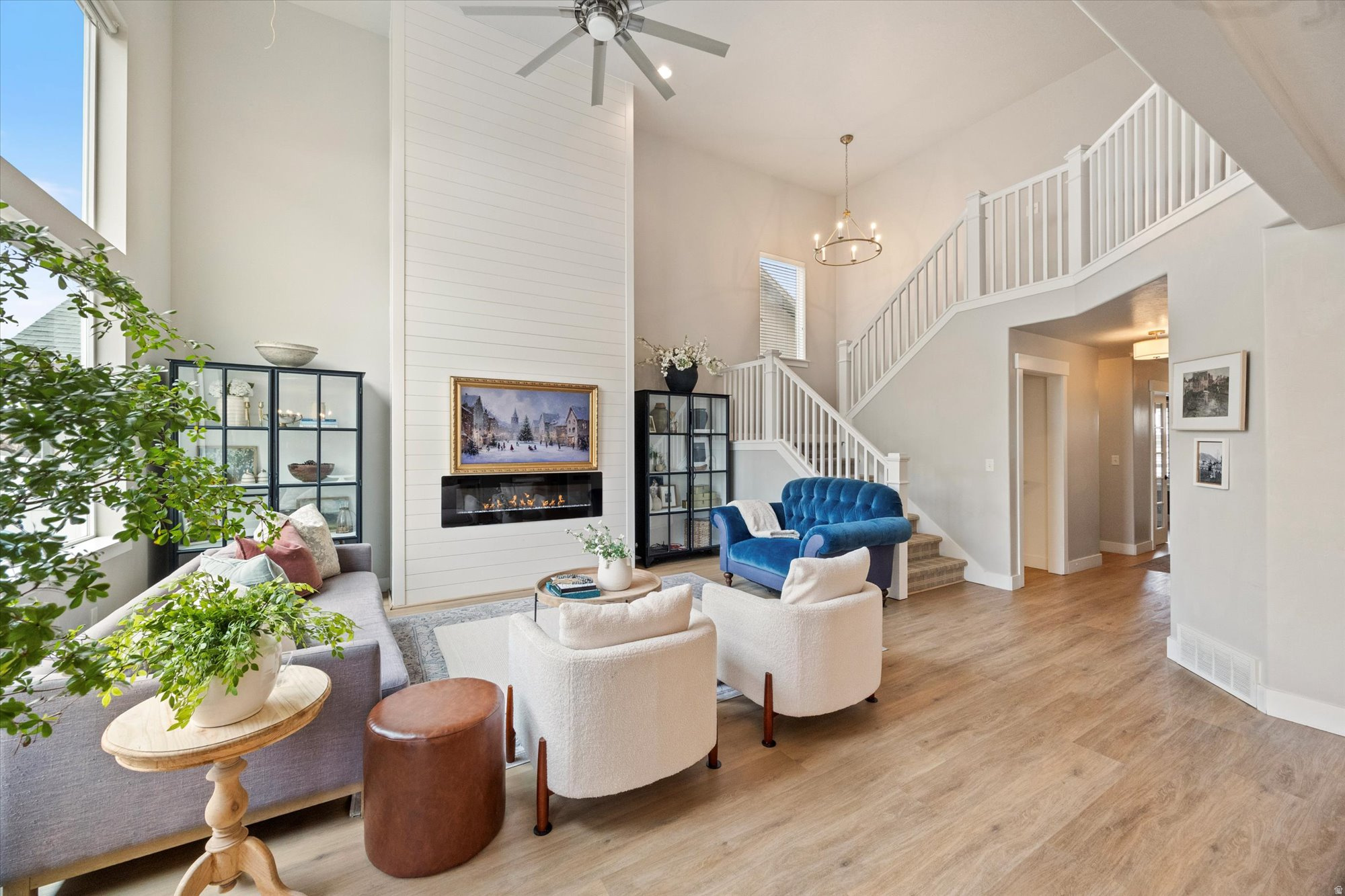 CANYON HILLS - Residential