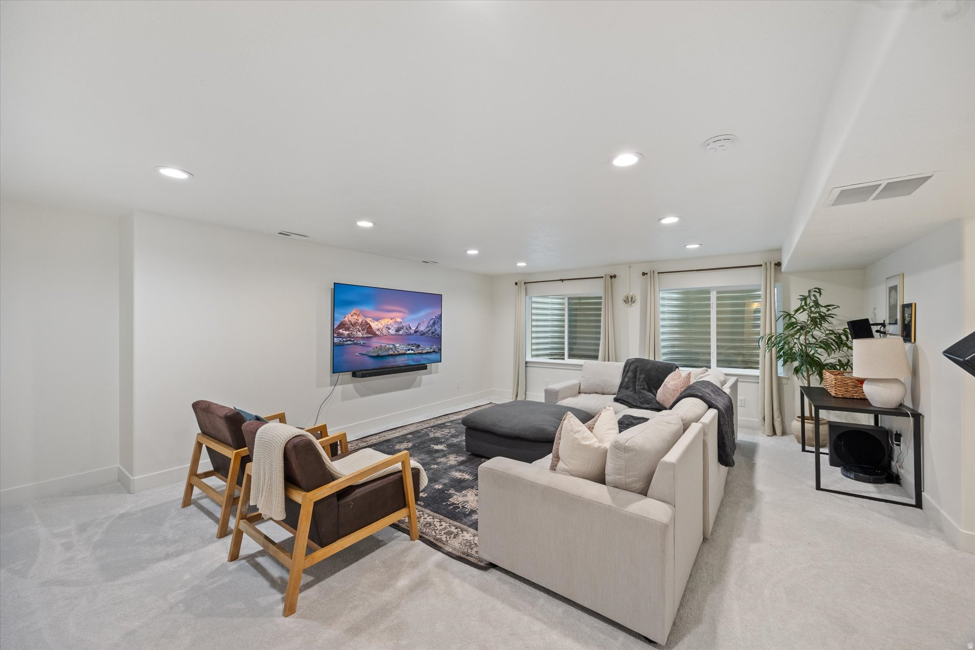 CANYON HILLS - Residential