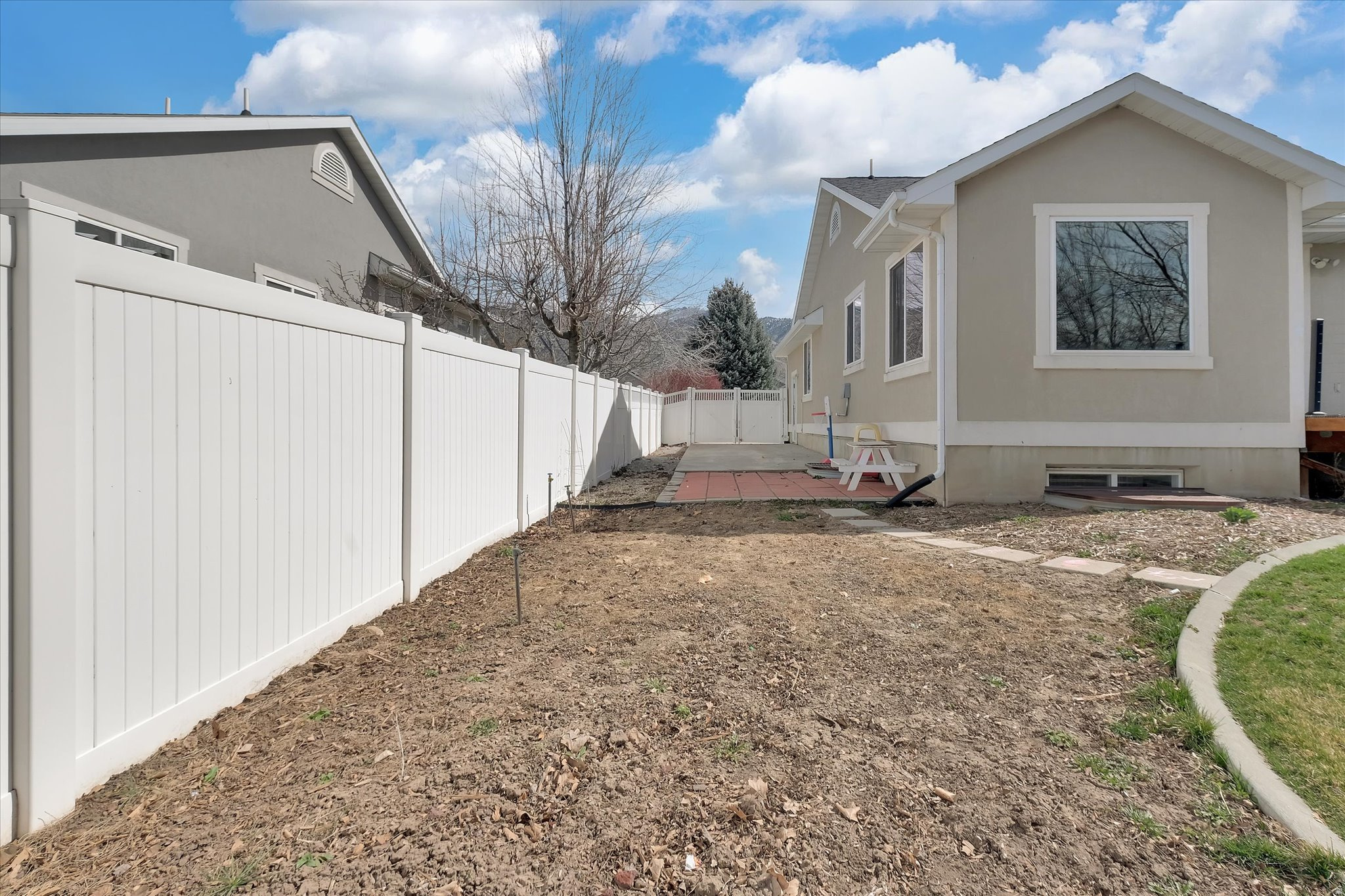 MEADOWRIDGE - Residential