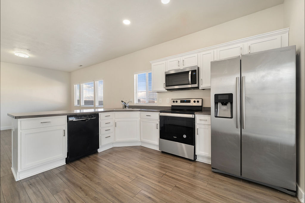 THE BELLA MONTE AT DRAPER MEADOWS CONDOMINIUMS - Residential Lease