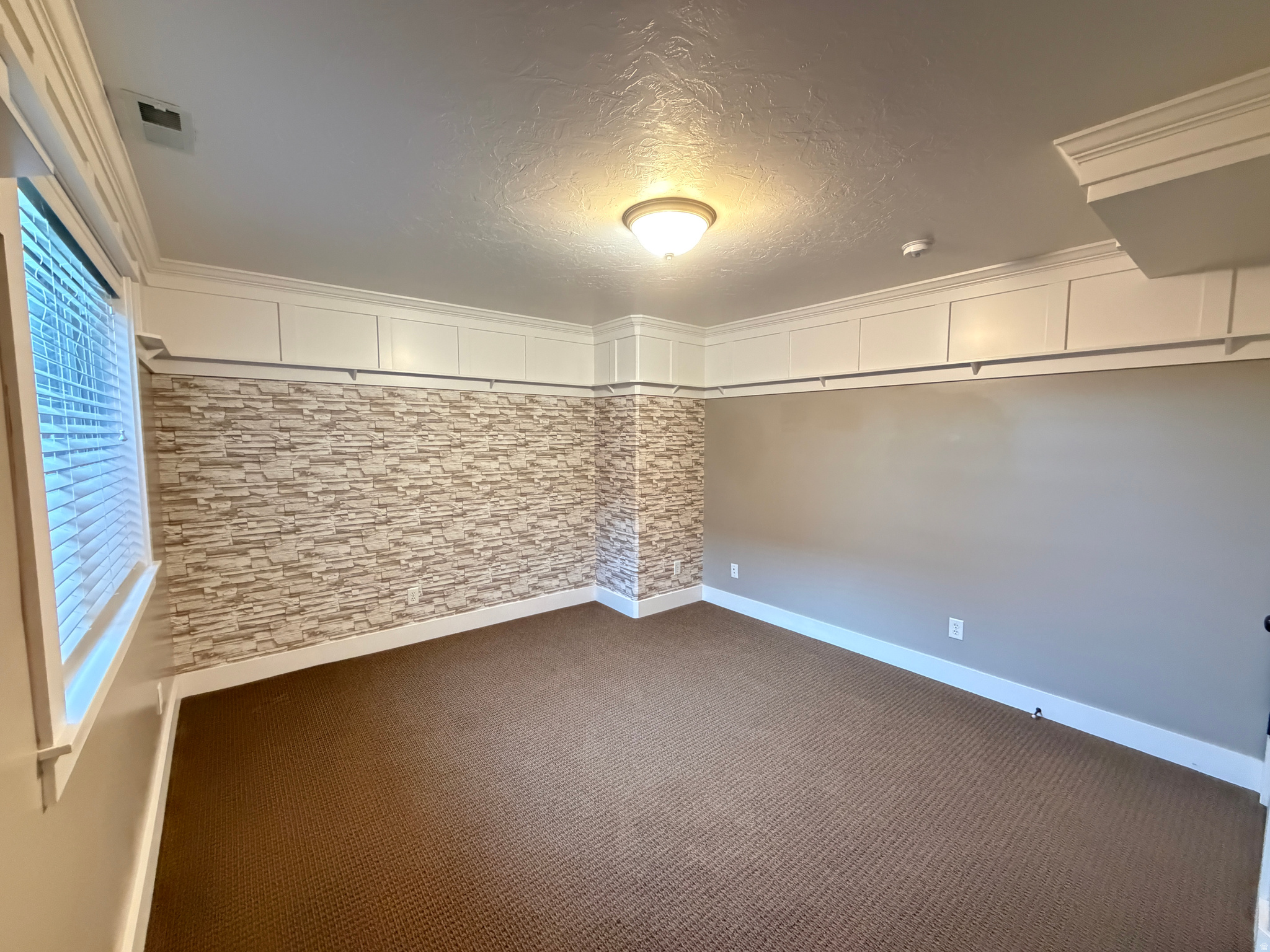 PINERIDGE ESTATES - Residential