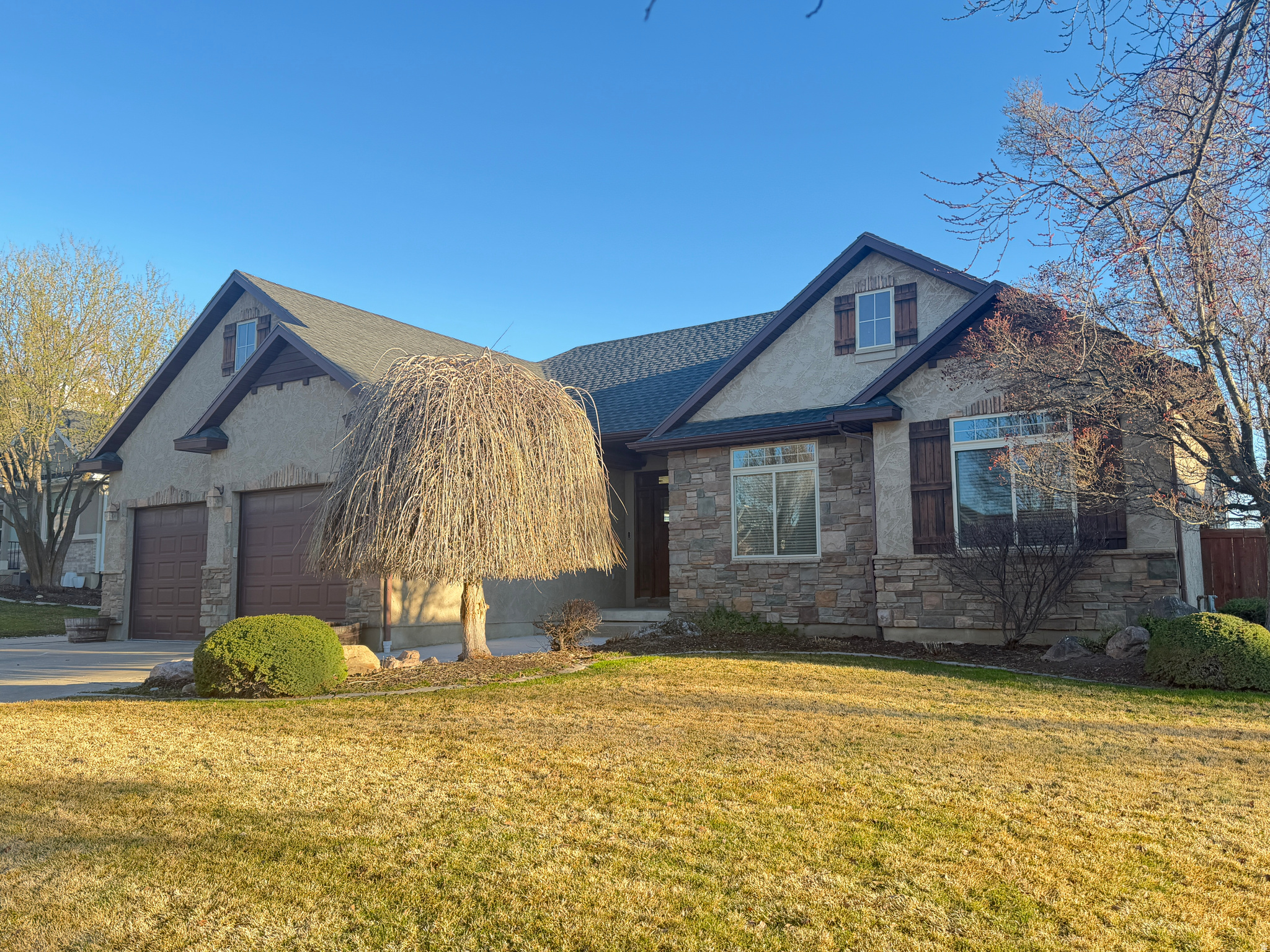 PINERIDGE ESTATES - Residential