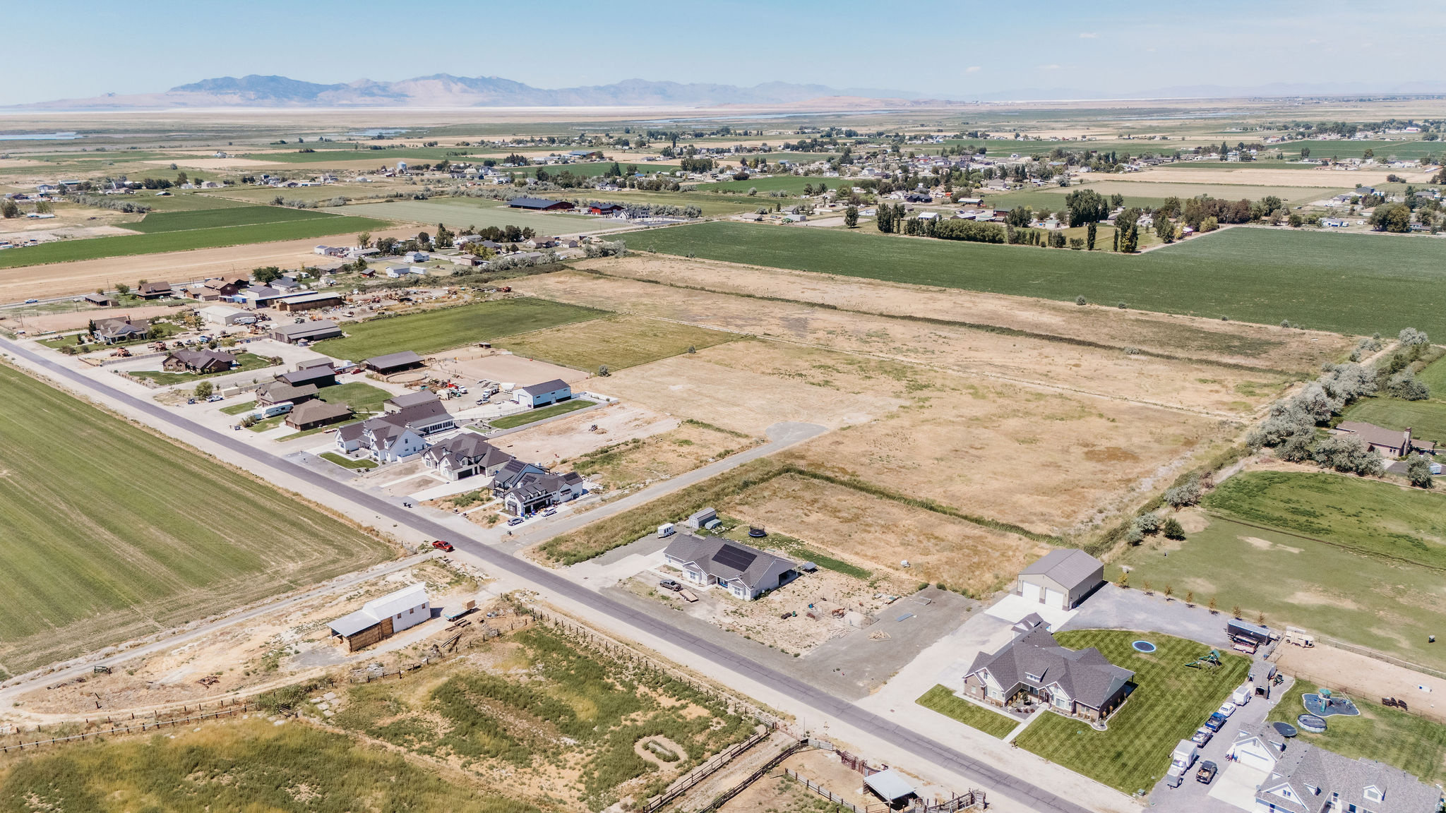 BRAD DEVEREAUX SUB - Land