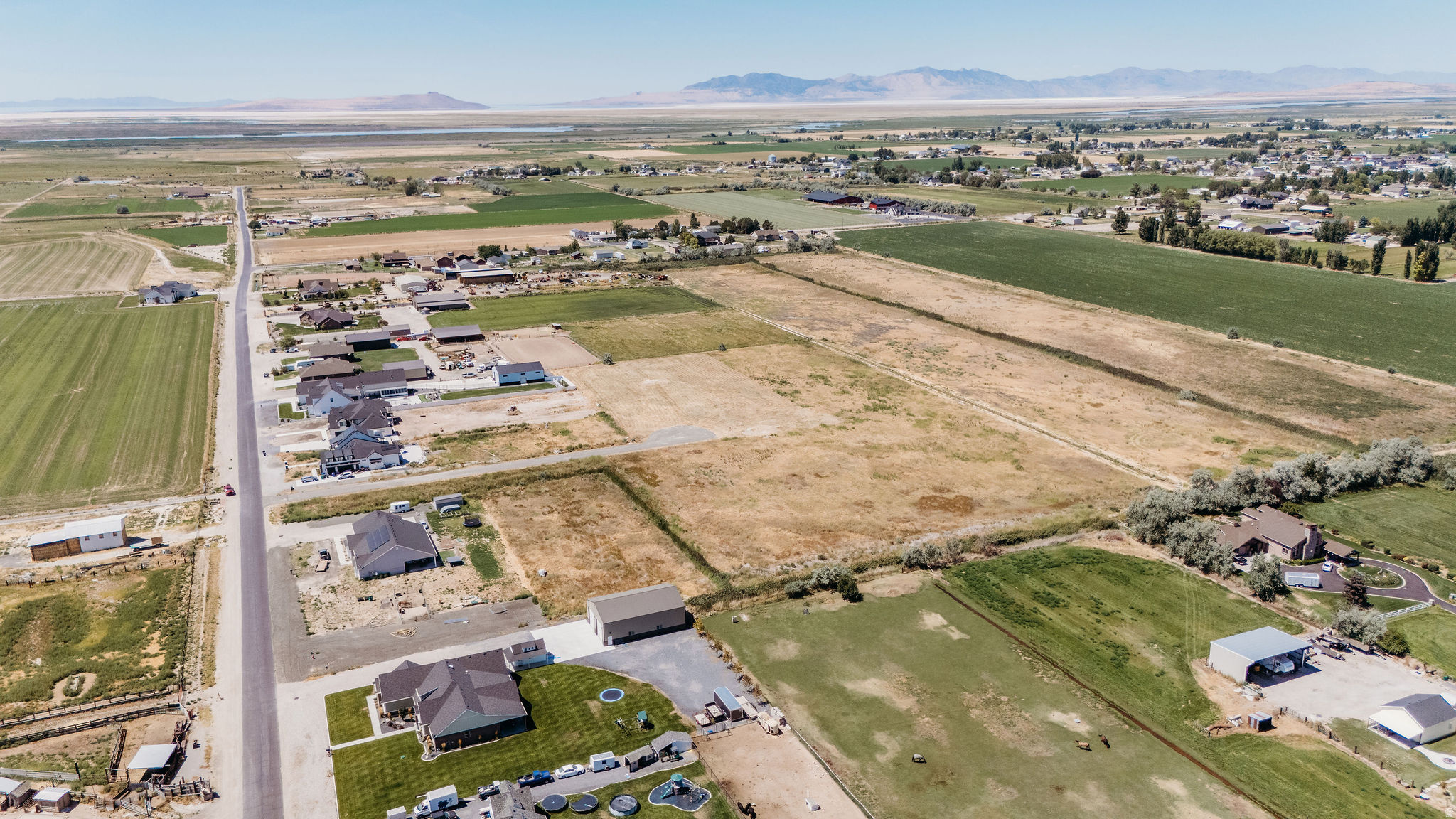 BRAD DEVEREAUX SUB - Land