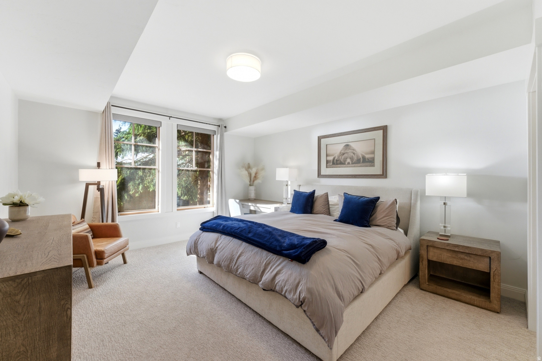 TOWN POINTE - Residential