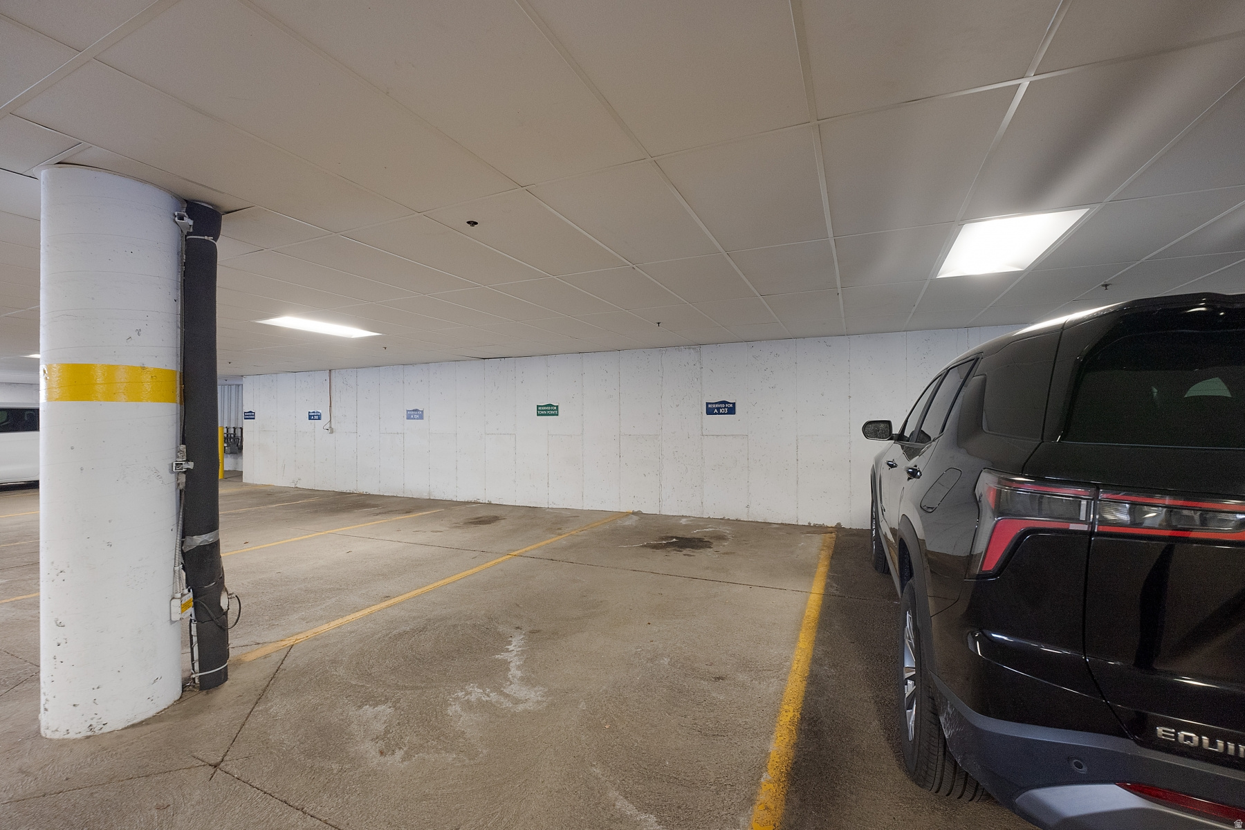 TOWN POINTE - Residential