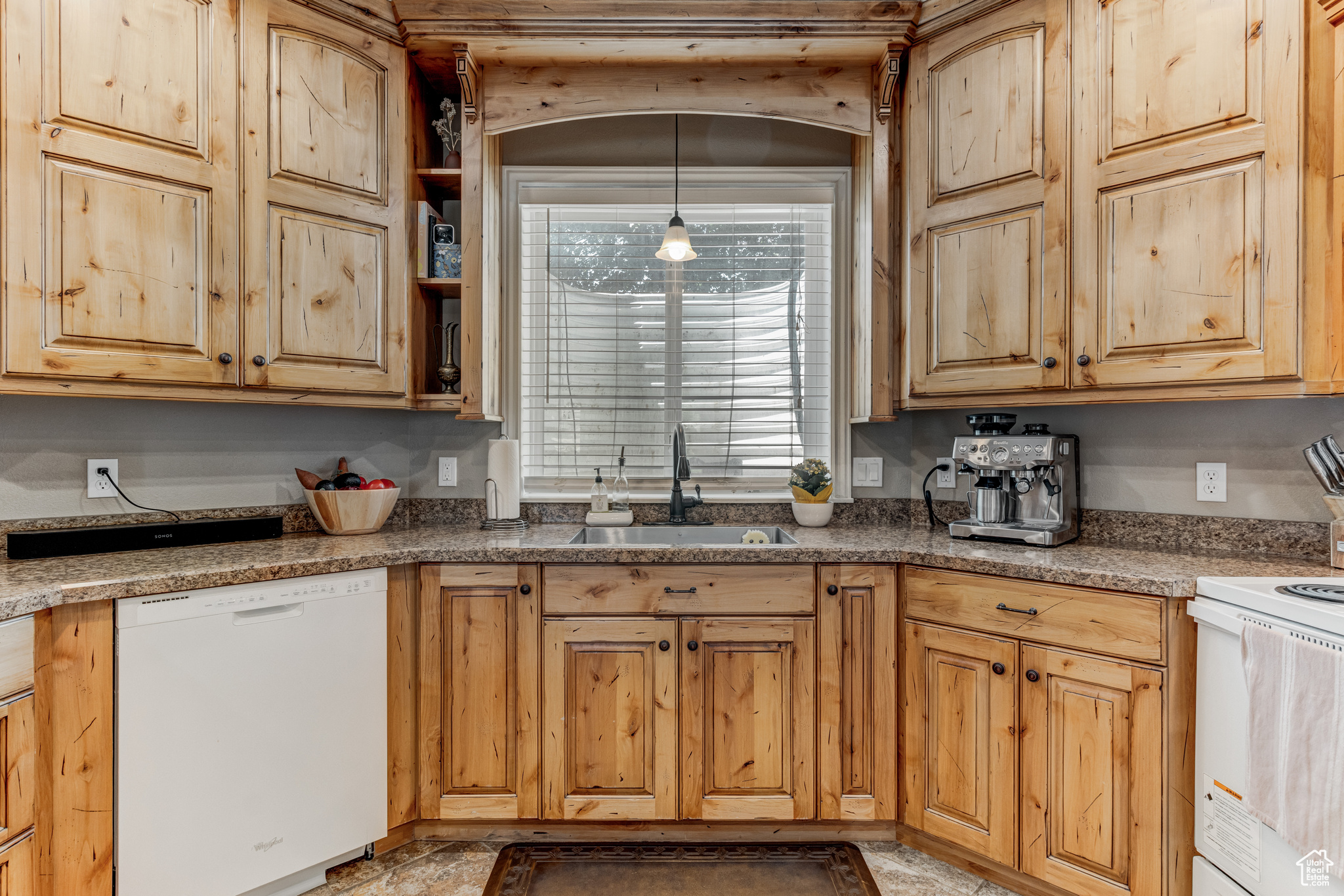 MADISON MEADOWS - Residential