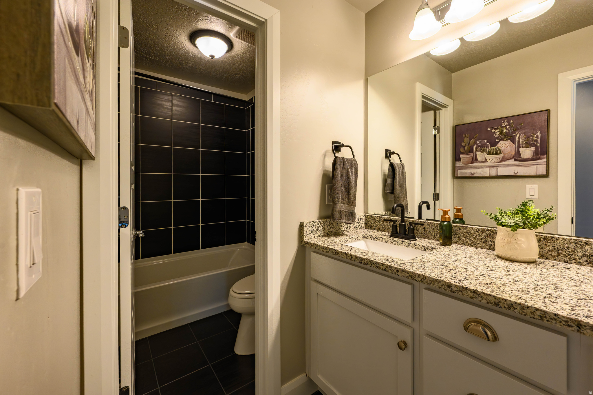 MURRAY COVE 427 - Residential