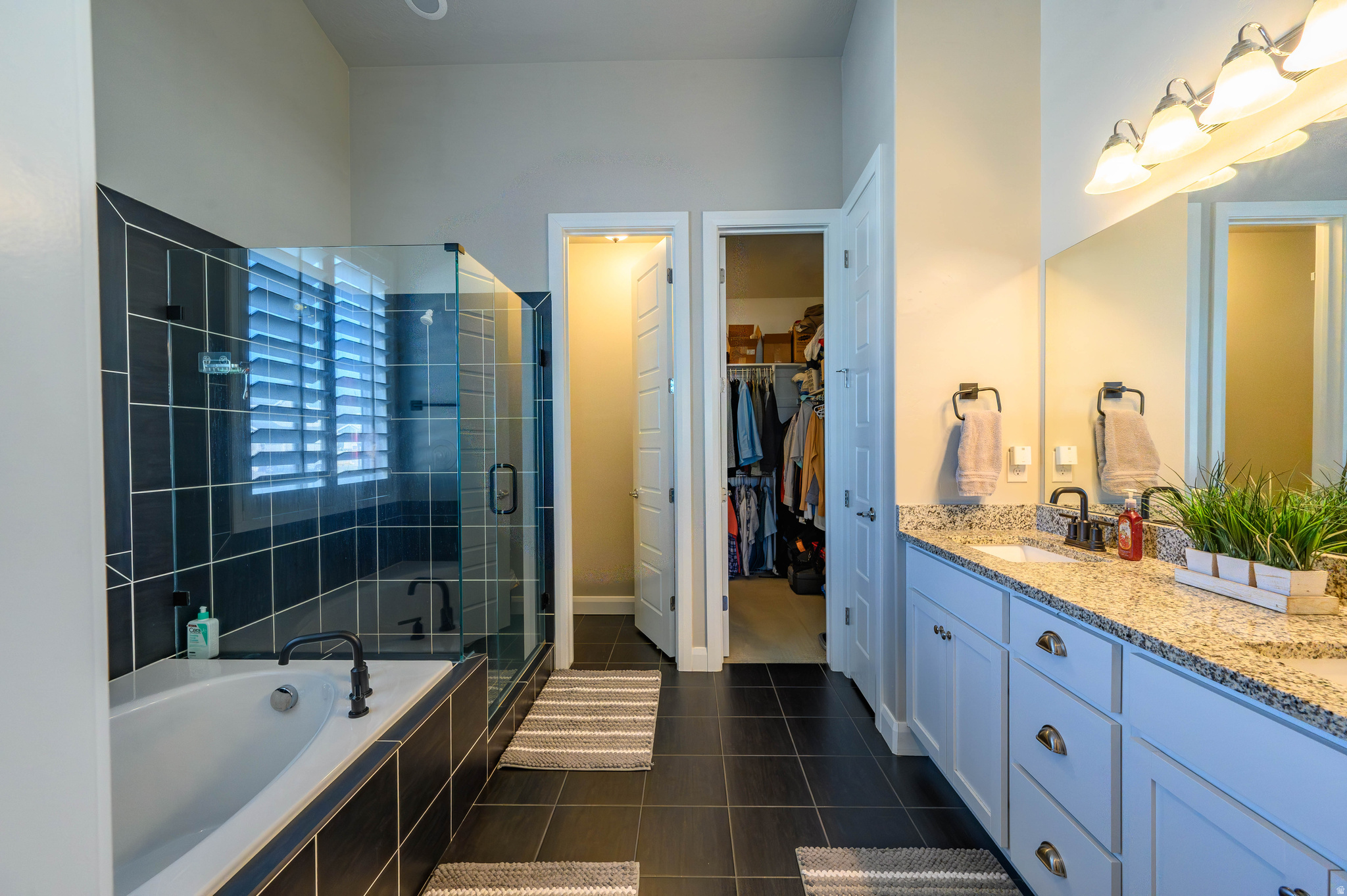 MURRAY COVE 427 - Residential