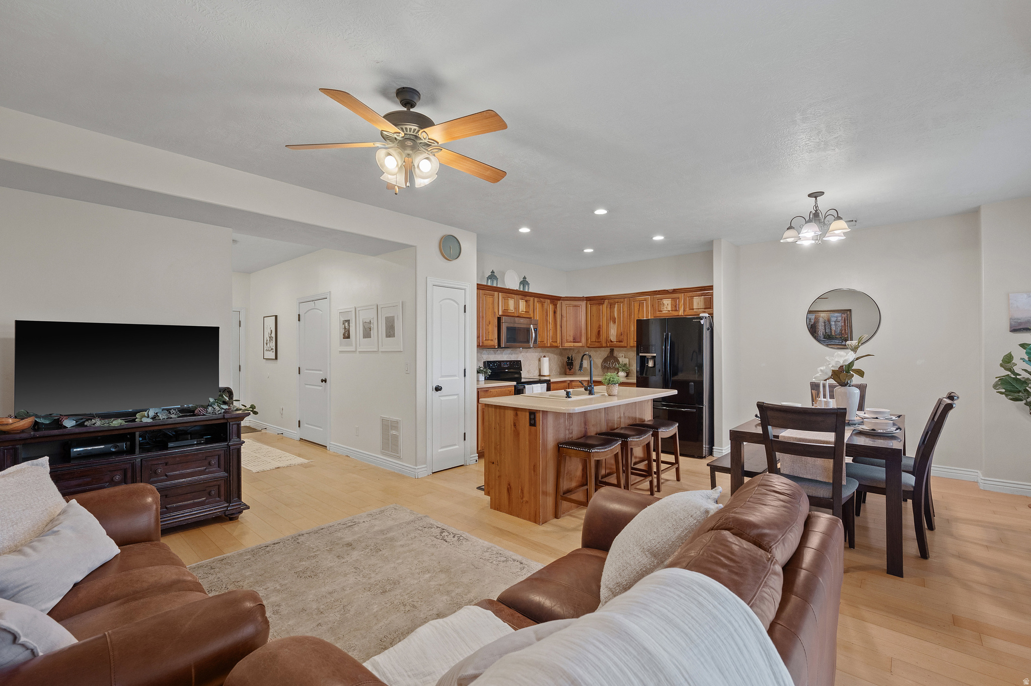 VILLAS AT MAPLEWOOD - Residential