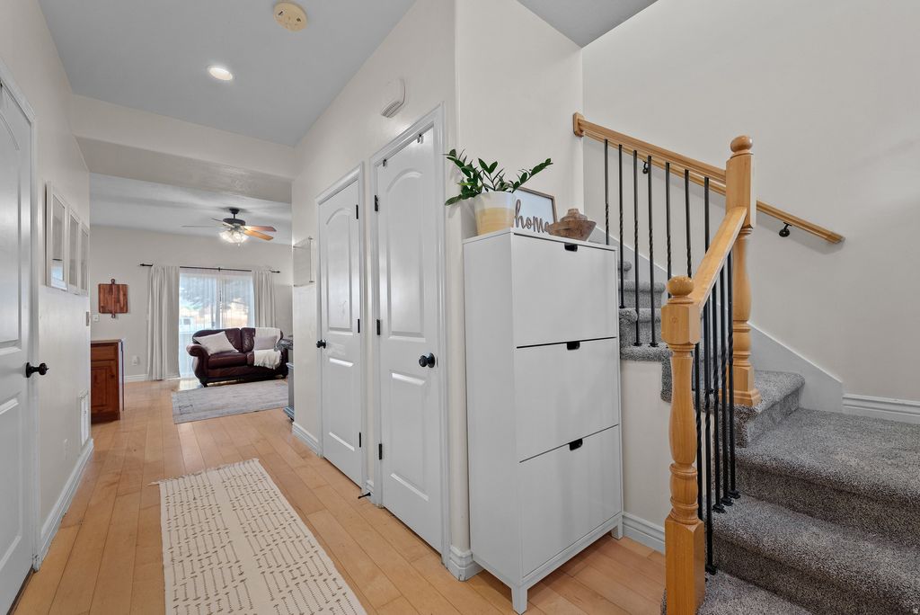 Photo of 916 W 260 S, Pleasant Grove, UT 84062 (MLS # 2125621)