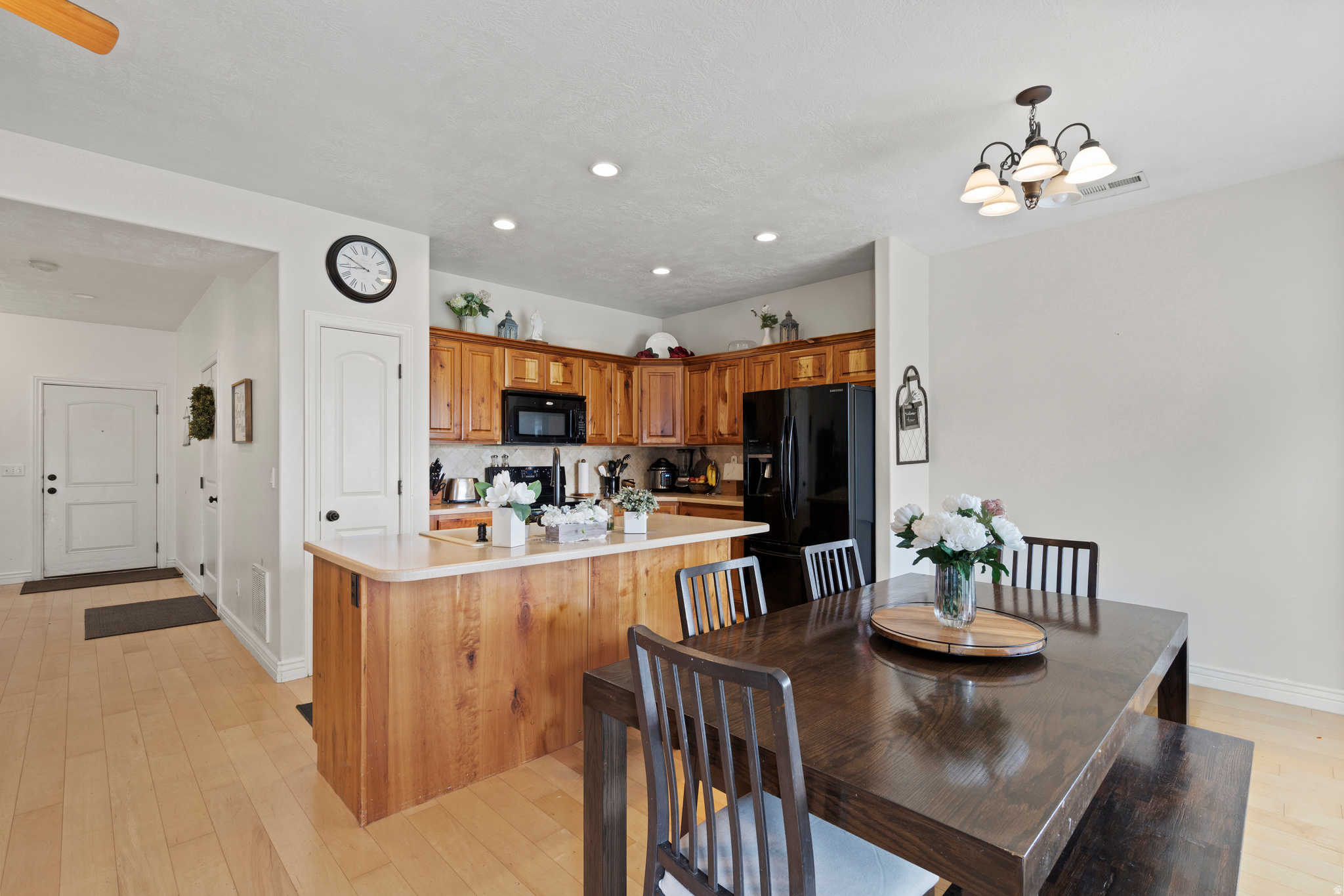 VILLAS AT MAPLEWOOD - Residential