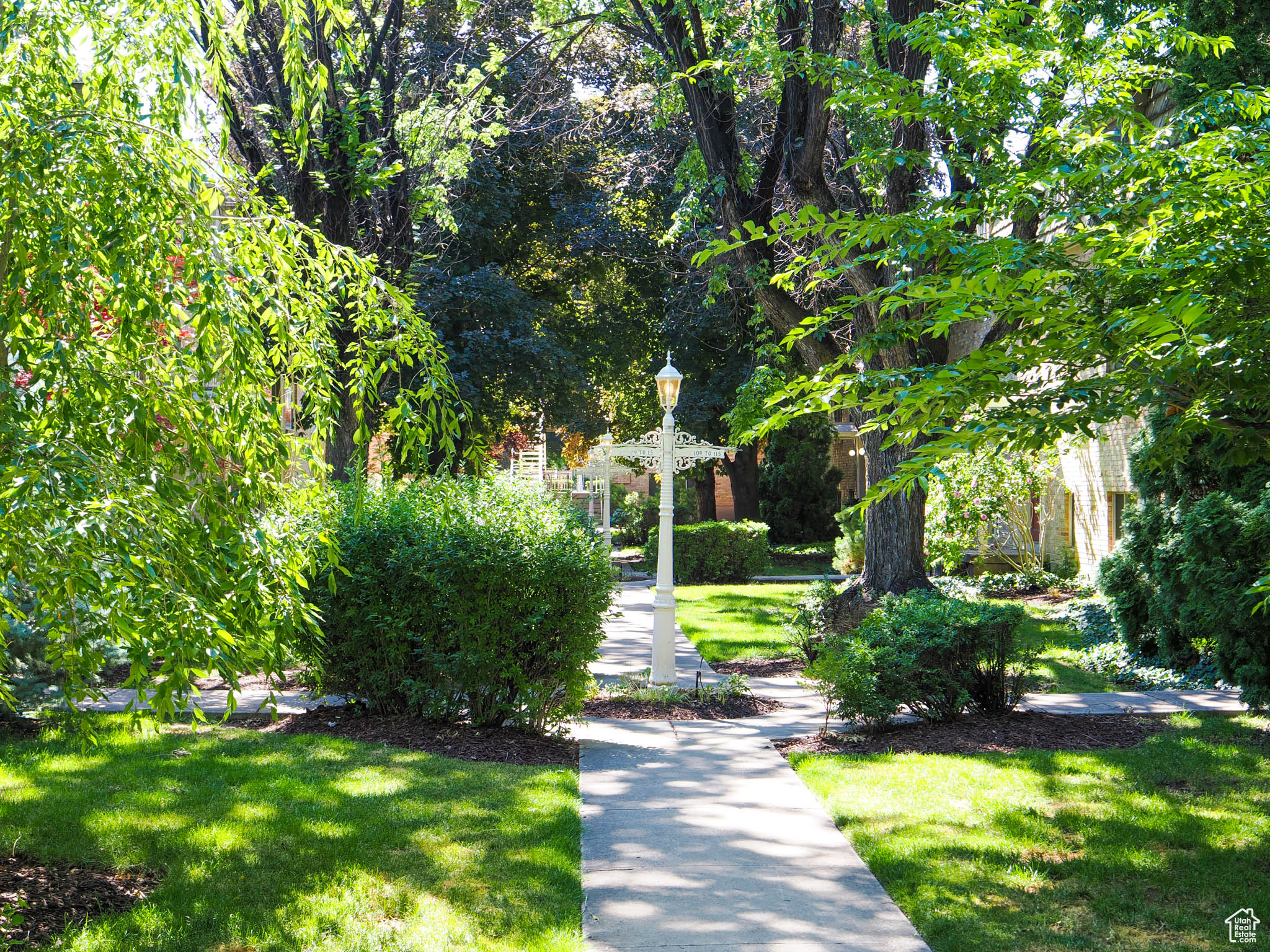 AIX LA CHAPELL - Residential