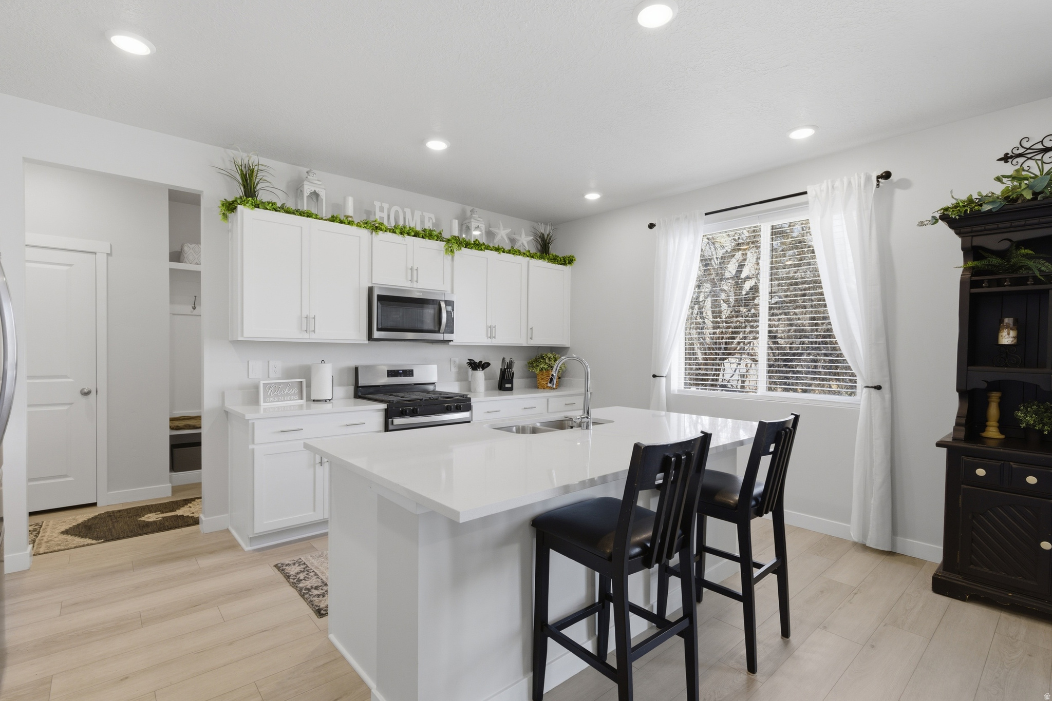 ERICKSON ESTATES - Residential