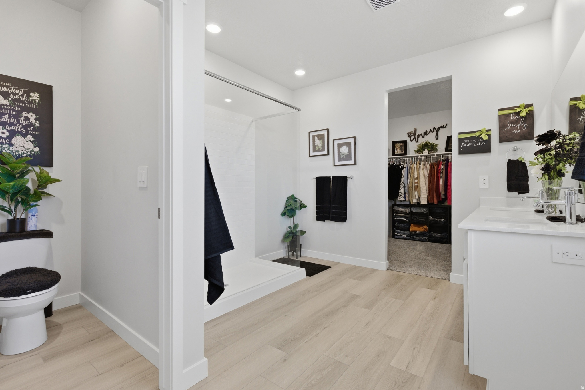 ERICKSON ESTATES - Residential