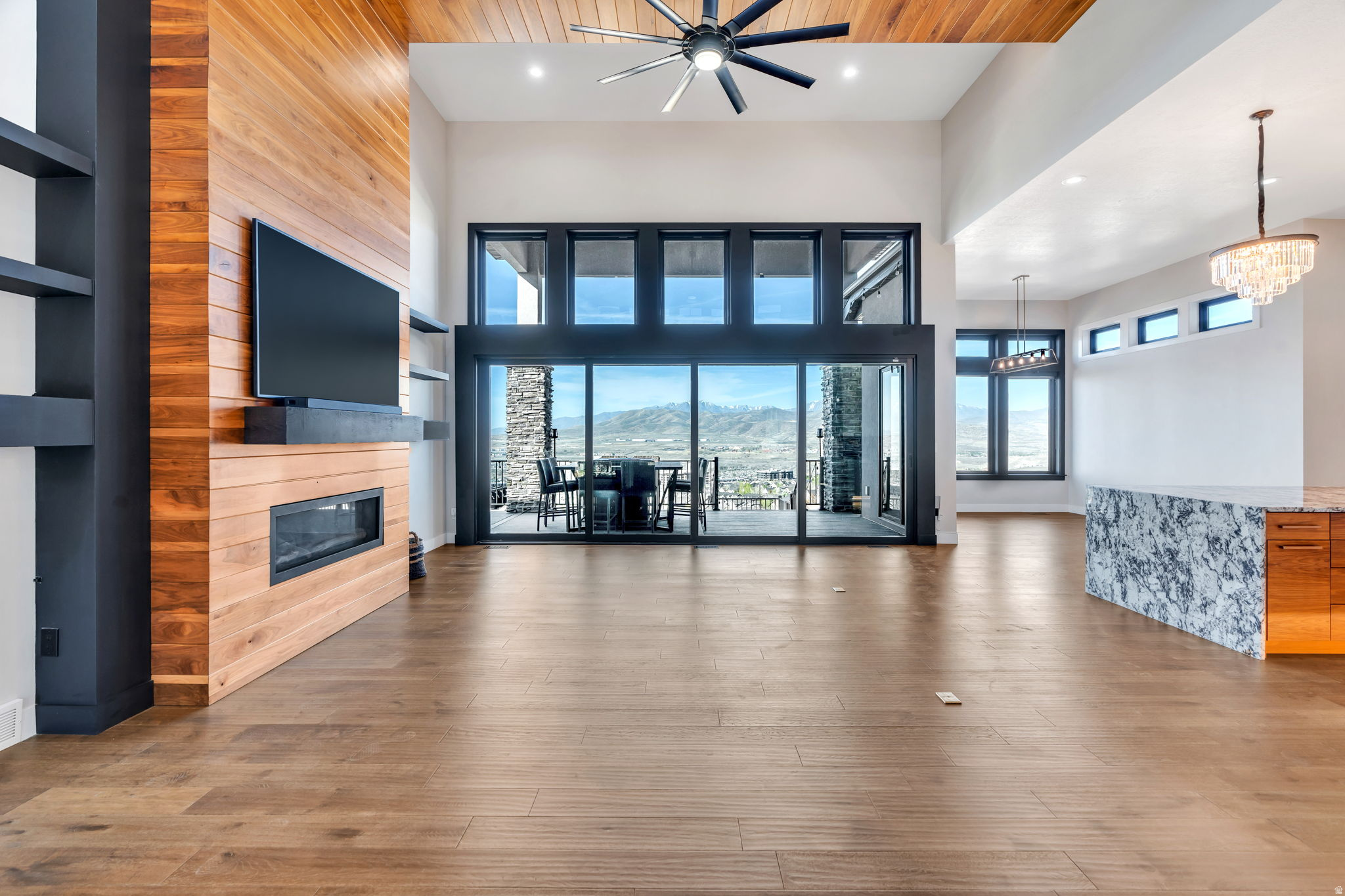 VISTA RIDGE PHASE 1 - Residential