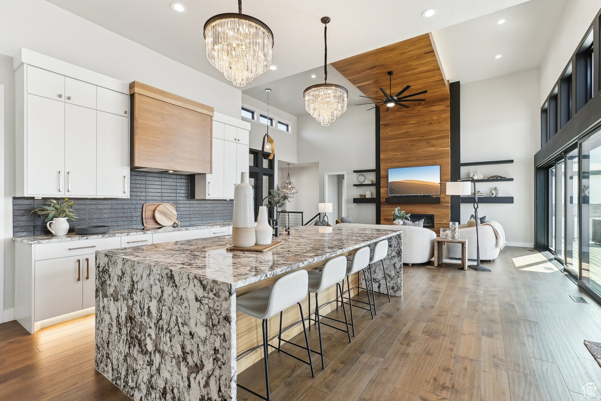 VISTA RIDGE PHASE 1 - Residential